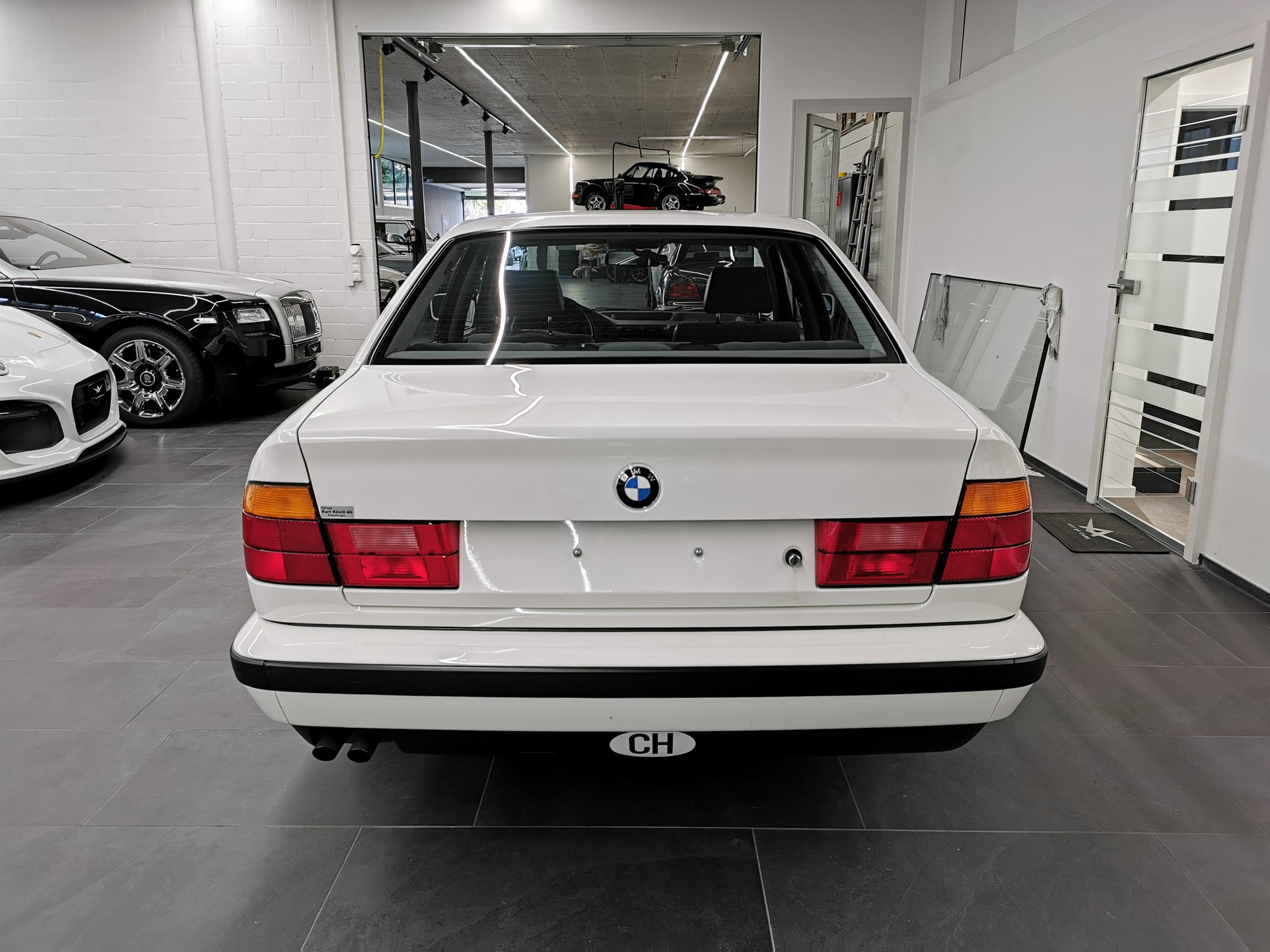 BMW 525i A Veteran-image-5