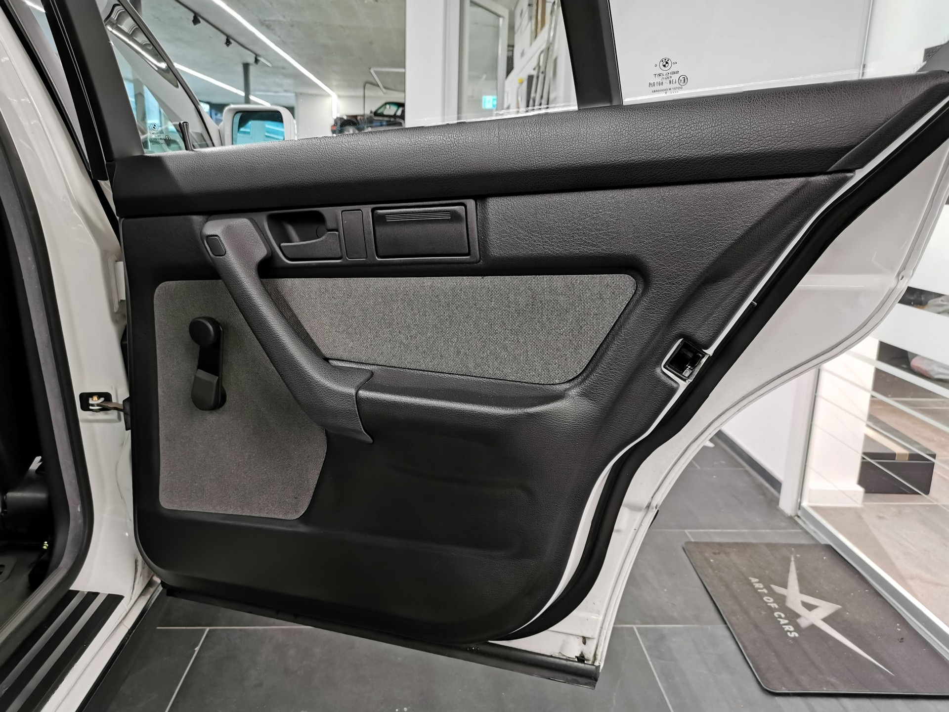 BMW 525i A Veteran-image-13