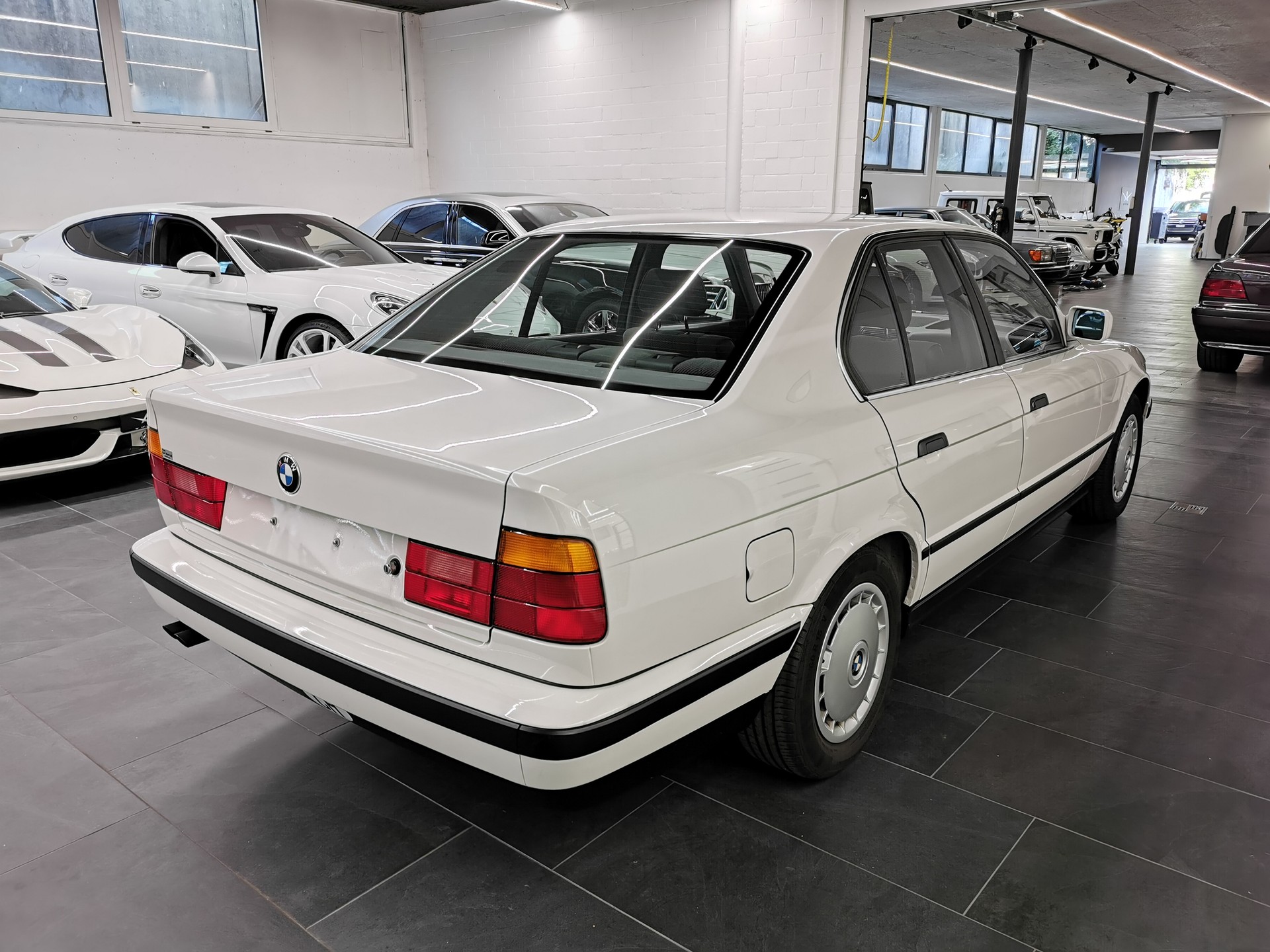 BMW 525i A Veteran-image-6