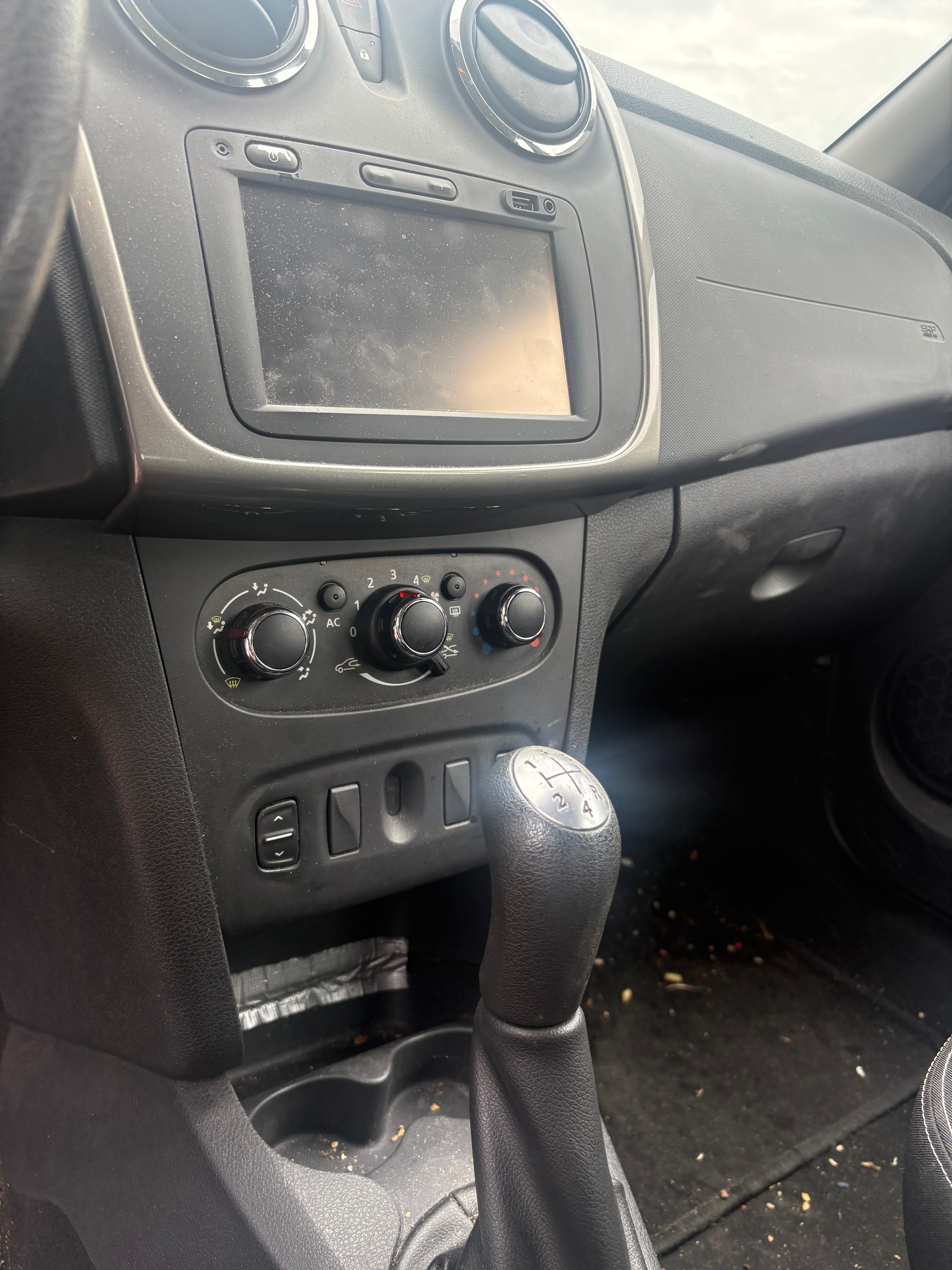 DACIA Logan MCV 0.9 Ambiance-image-6