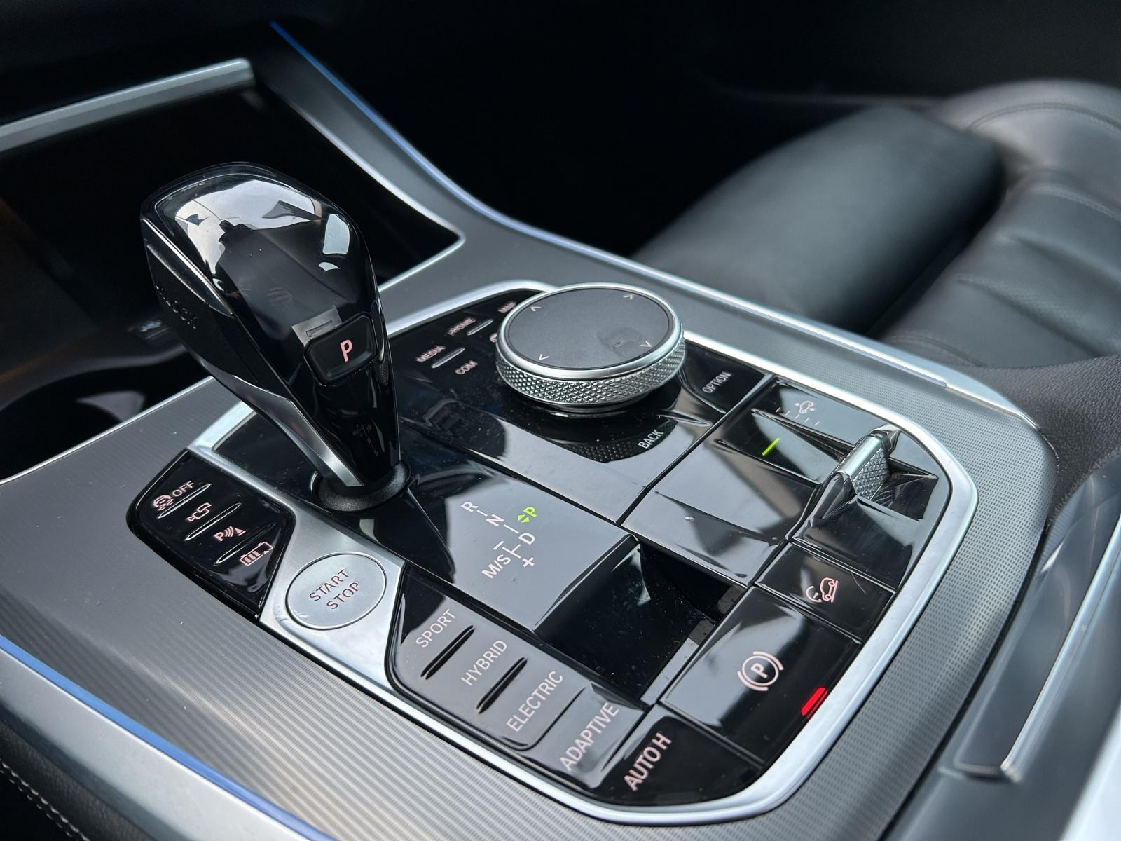 BMW X5 45e xDrive SAG-image-16