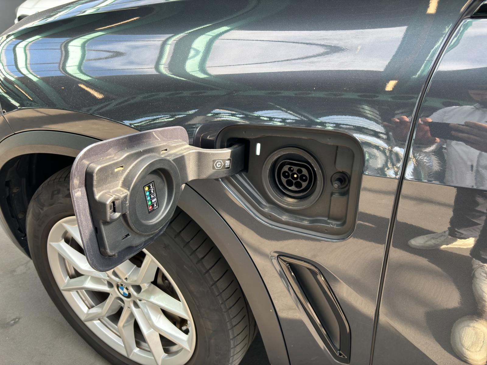 BMW X5 45e xDrive SAG-image-13