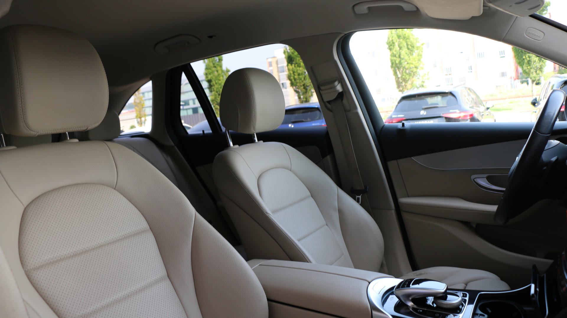 MERCEDES-BENZ GLC 220 d 4Matic-image-15