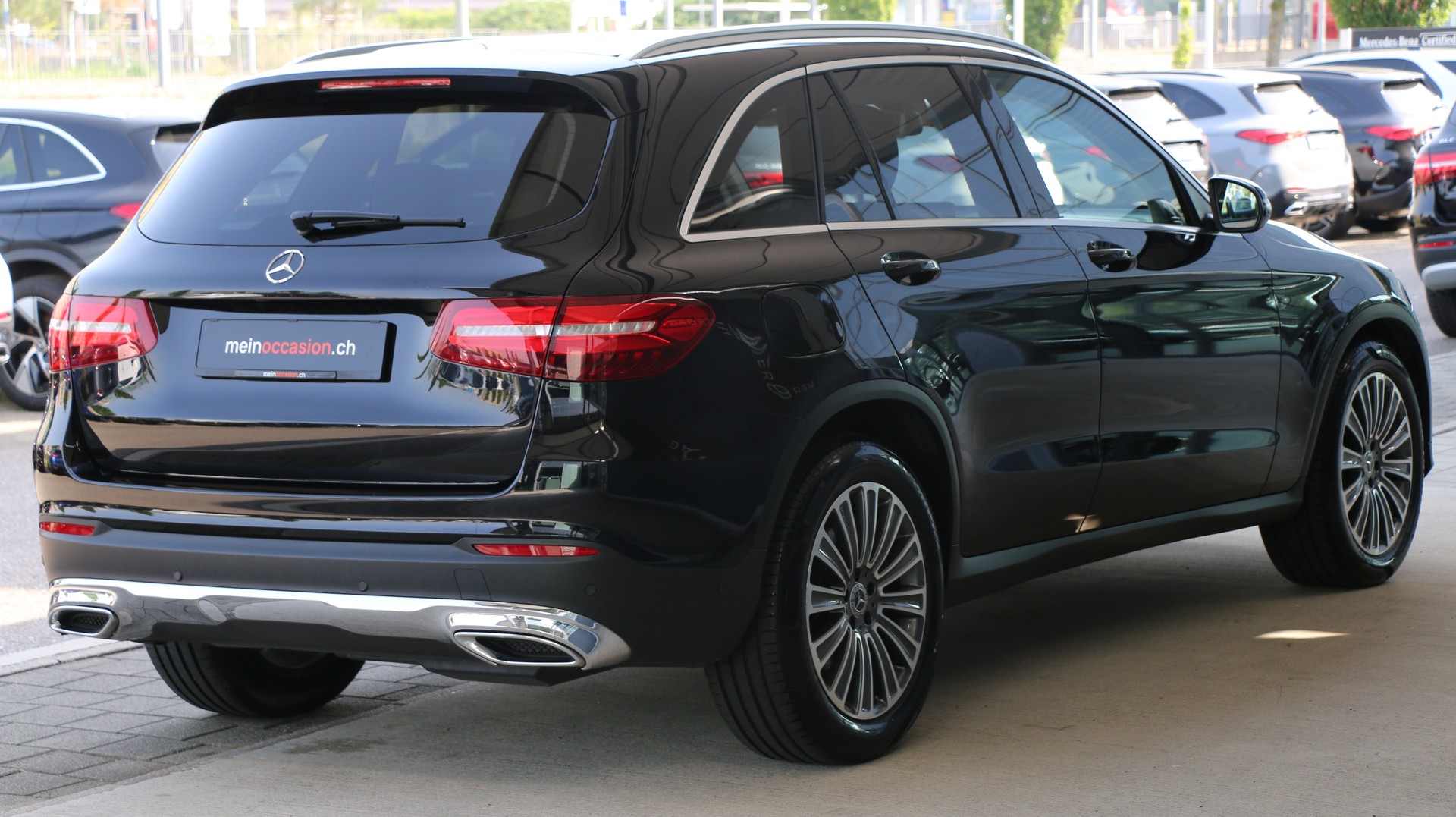 MERCEDES-BENZ GLC 220 d 4Matic-image-5
