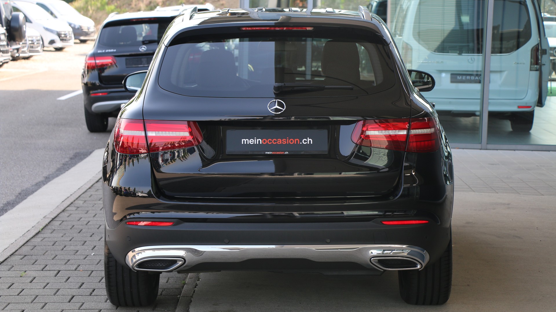 MERCEDES-BENZ GLC 220 d 4Matic-image-4