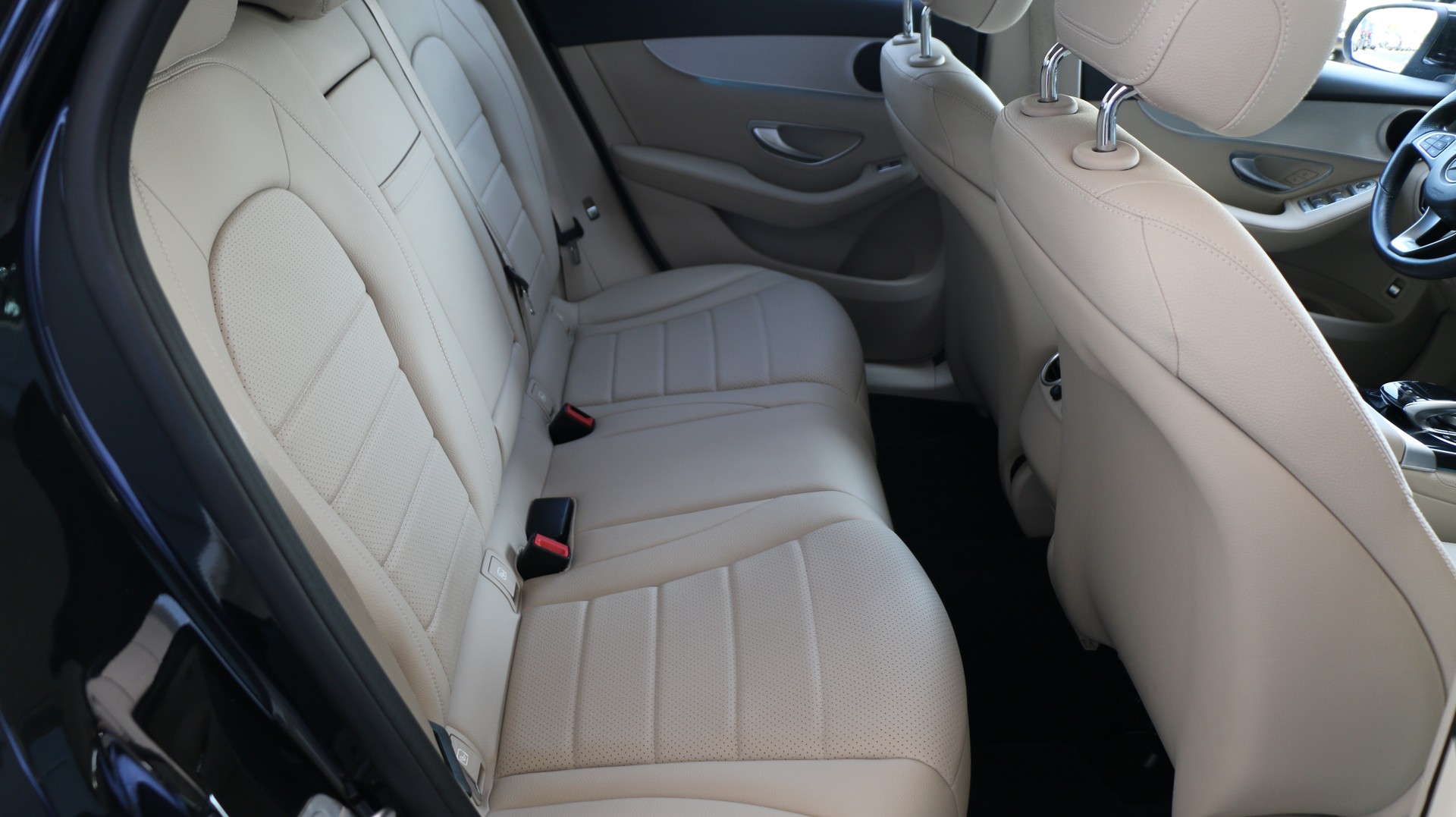 MERCEDES-BENZ GLC 220 d 4Matic-image-13