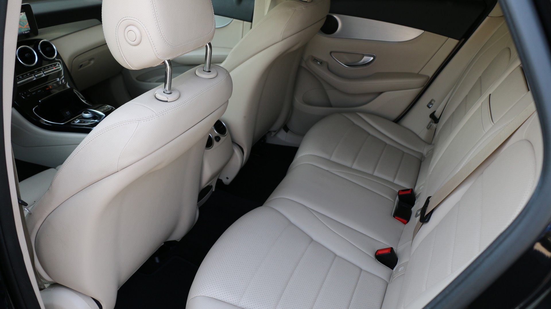 MERCEDES-BENZ GLC 220 d 4Matic-image-11