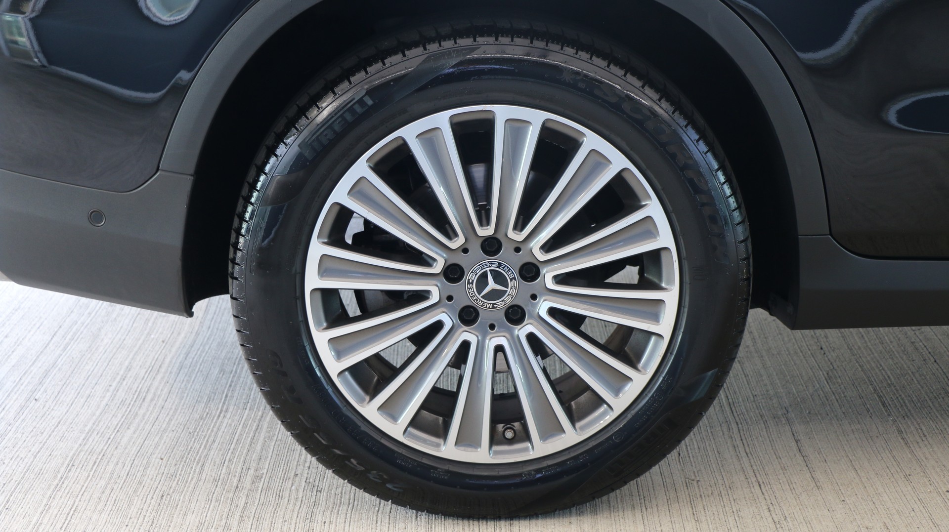 MERCEDES-BENZ GLC 220 d 4Matic-image-19