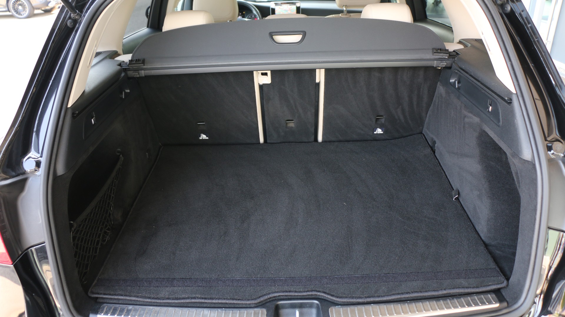 MERCEDES-BENZ GLC 220 d 4Matic-image-12