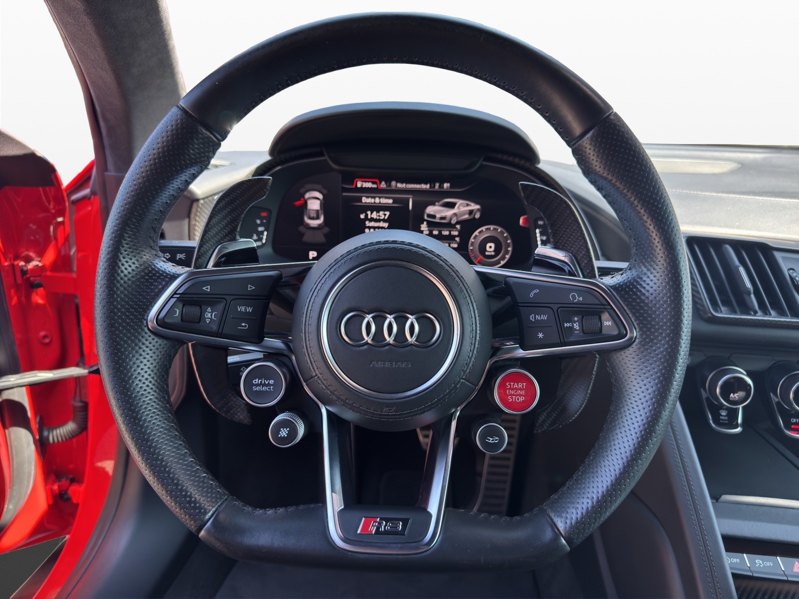 AUDI R8 Coupé 5.2 plus S-Tronic-image-10