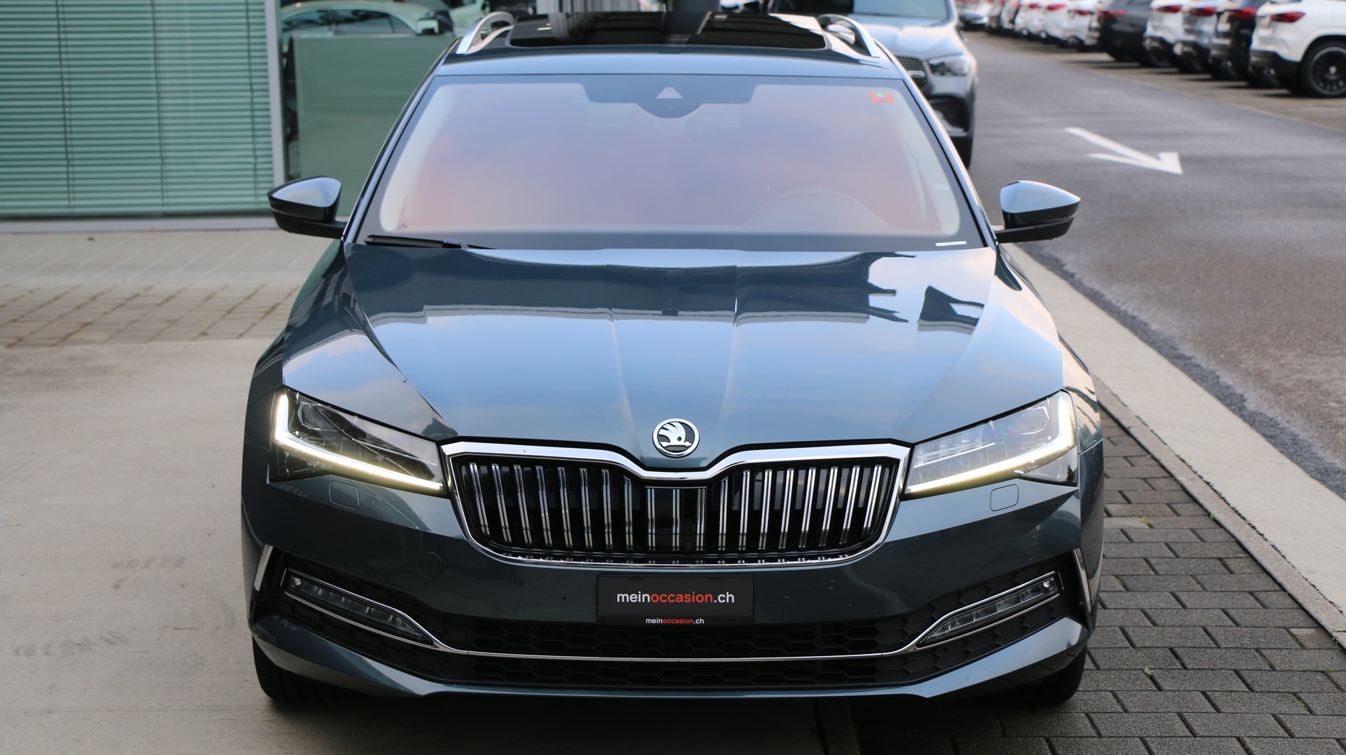 SKODA Superb 2.0 TDi L&K 4x4 mit AHK-image-7