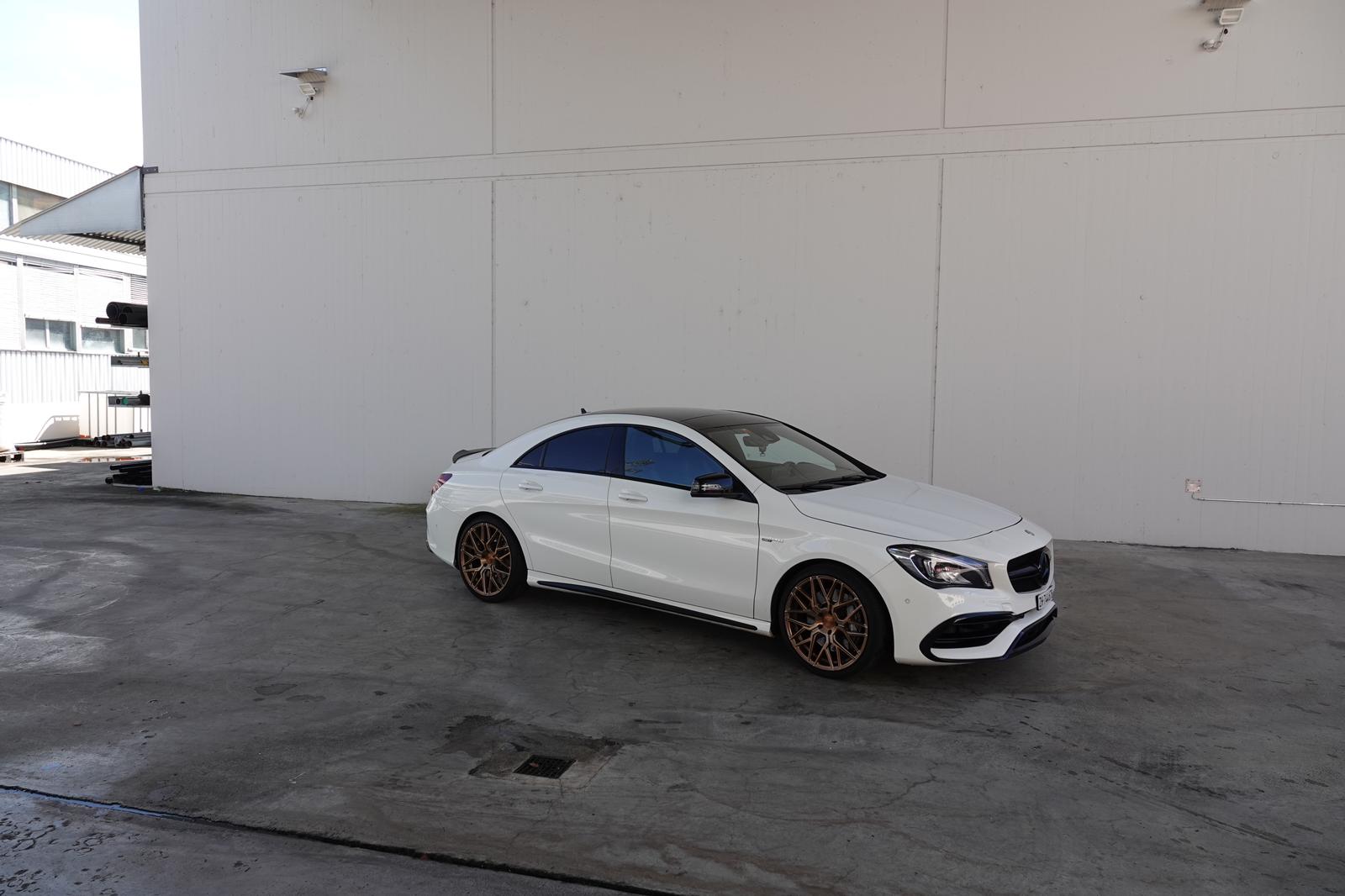 MERCEDES-BENZ CLA 45 AMG 4Matic Speedshift-image-1