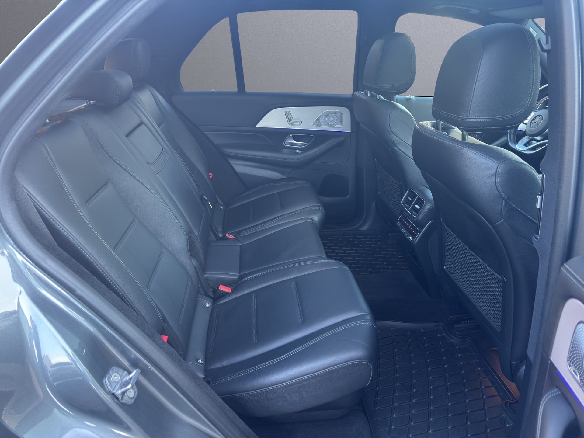 MERCEDES-BENZ GLE 350 d 4Matic AMG Line 9G-Tronic-image-14