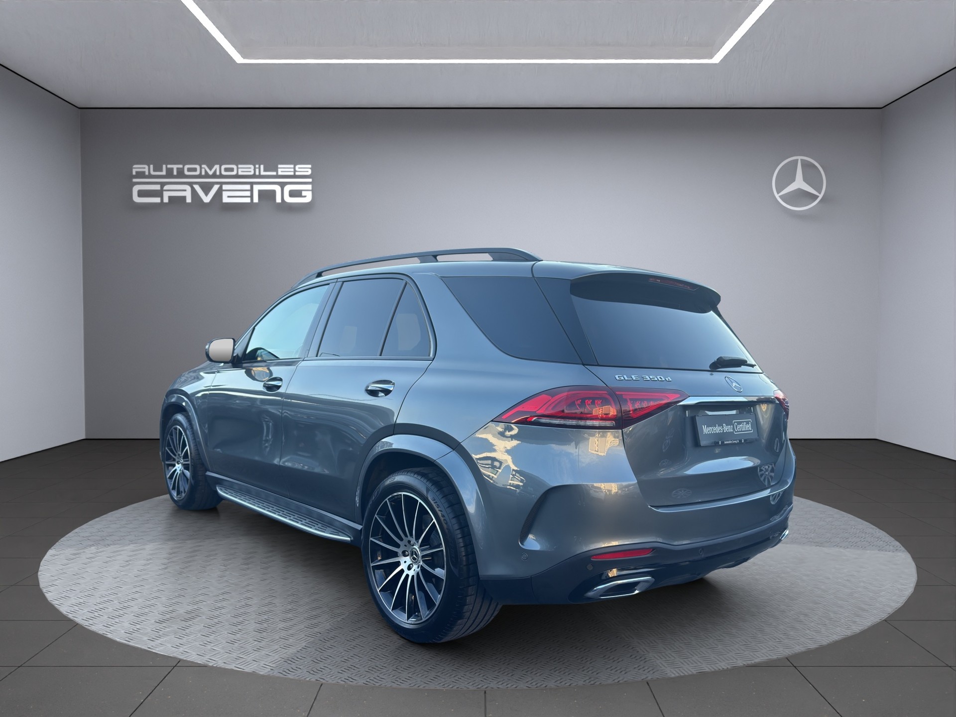MERCEDES-BENZ GLE 350 d 4Matic AMG Line 9G-Tronic-image-2