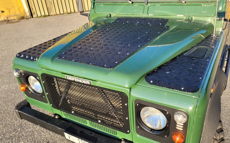 LAND ROVER Defender 90 SW 2.5 Td5-image-4