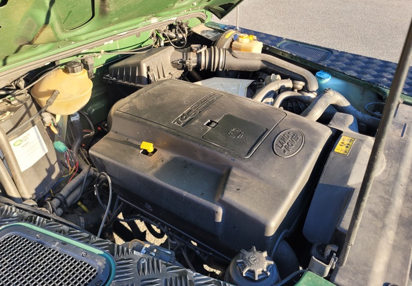 LAND ROVER Defender 90 SW 2.5 Td5-image-5
