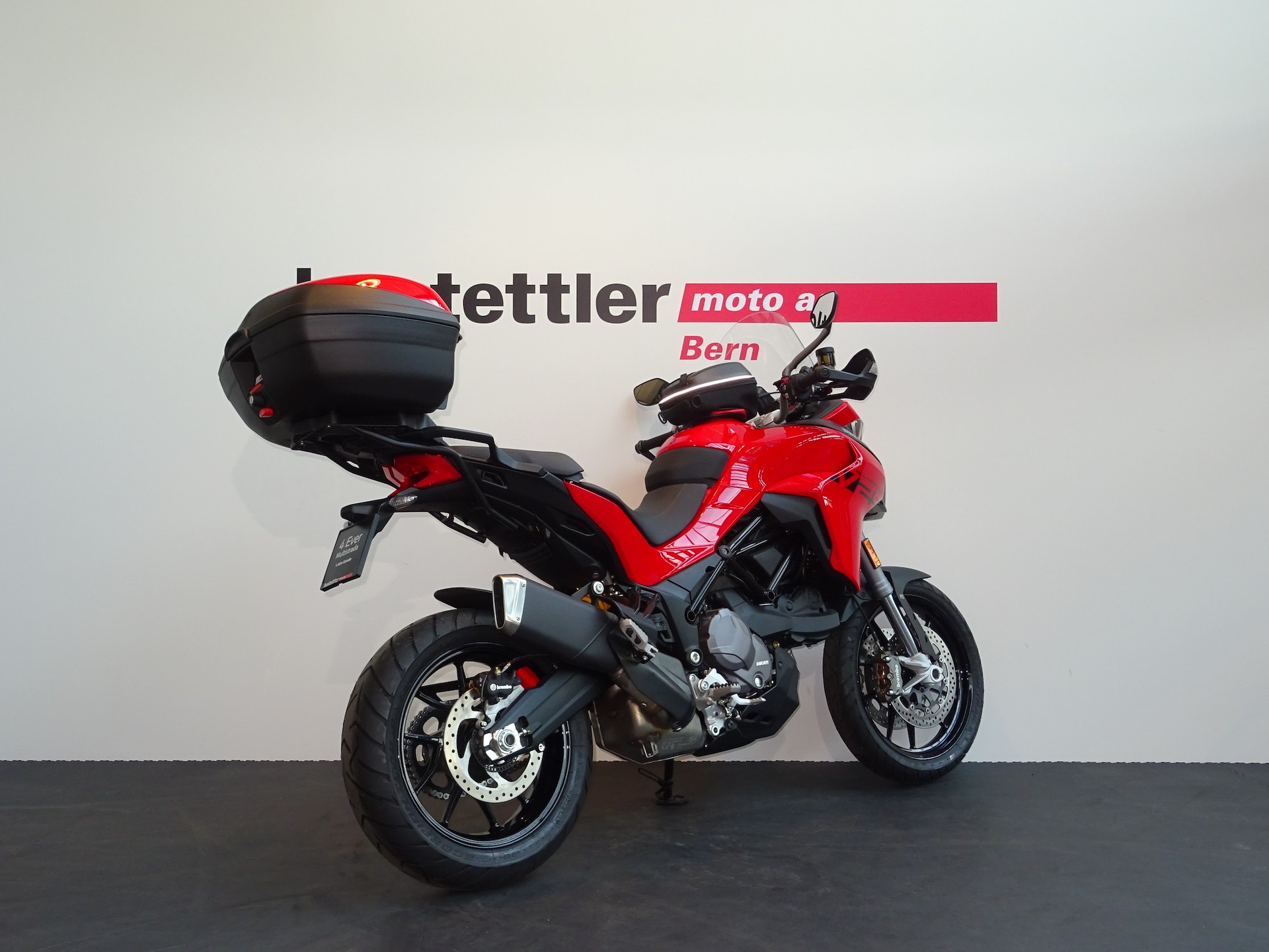 DUCATI Multistrada V2 S-showroom-element-2