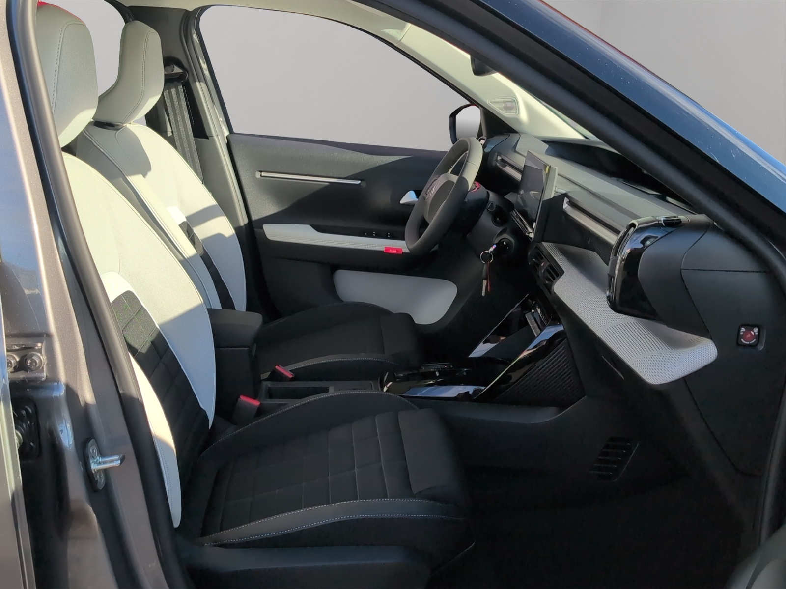 CITROEN e-C3 44kWh Max 100% Elektro Reichweite 320KM / 8-Jahre od. 160'000KM WE CARE Herstellergarantie-image-9