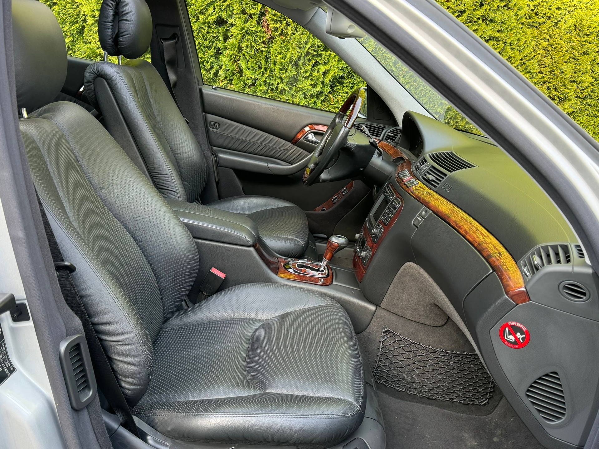 MERCEDES-BENZ S 400 CDI-image-12