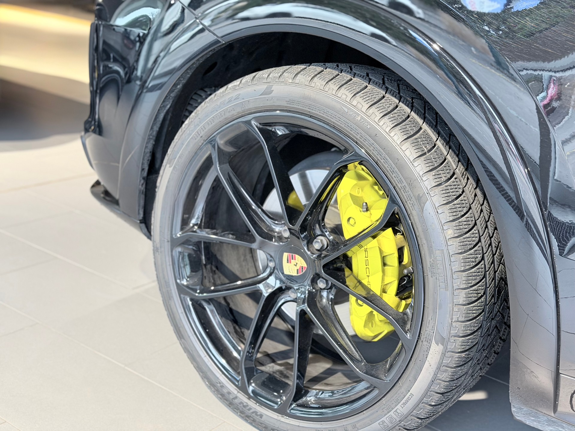 PORSCHE Cayenne Coupé-image-5