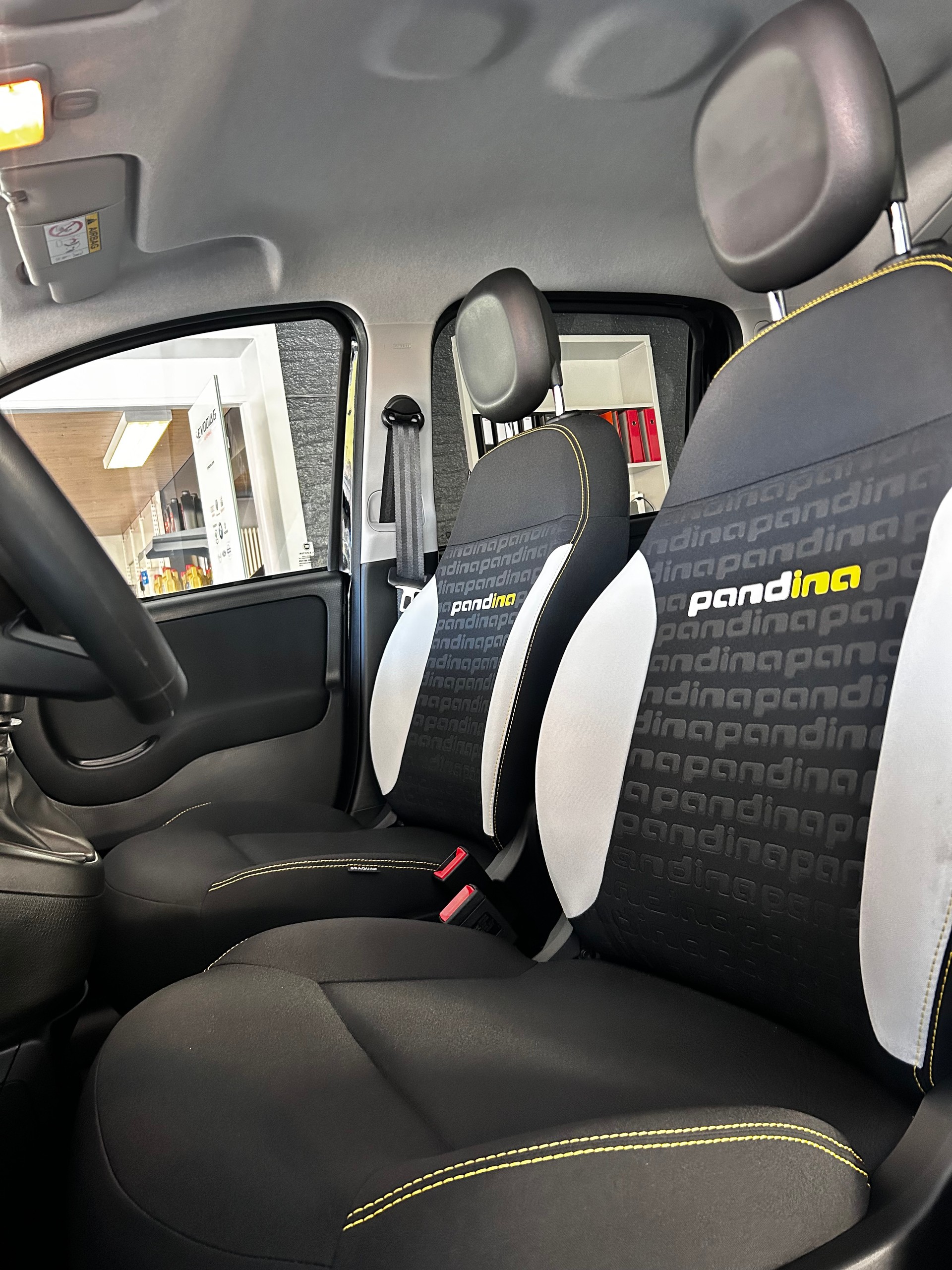 FIAT Panda 1.0 MHEV Cross-image-8