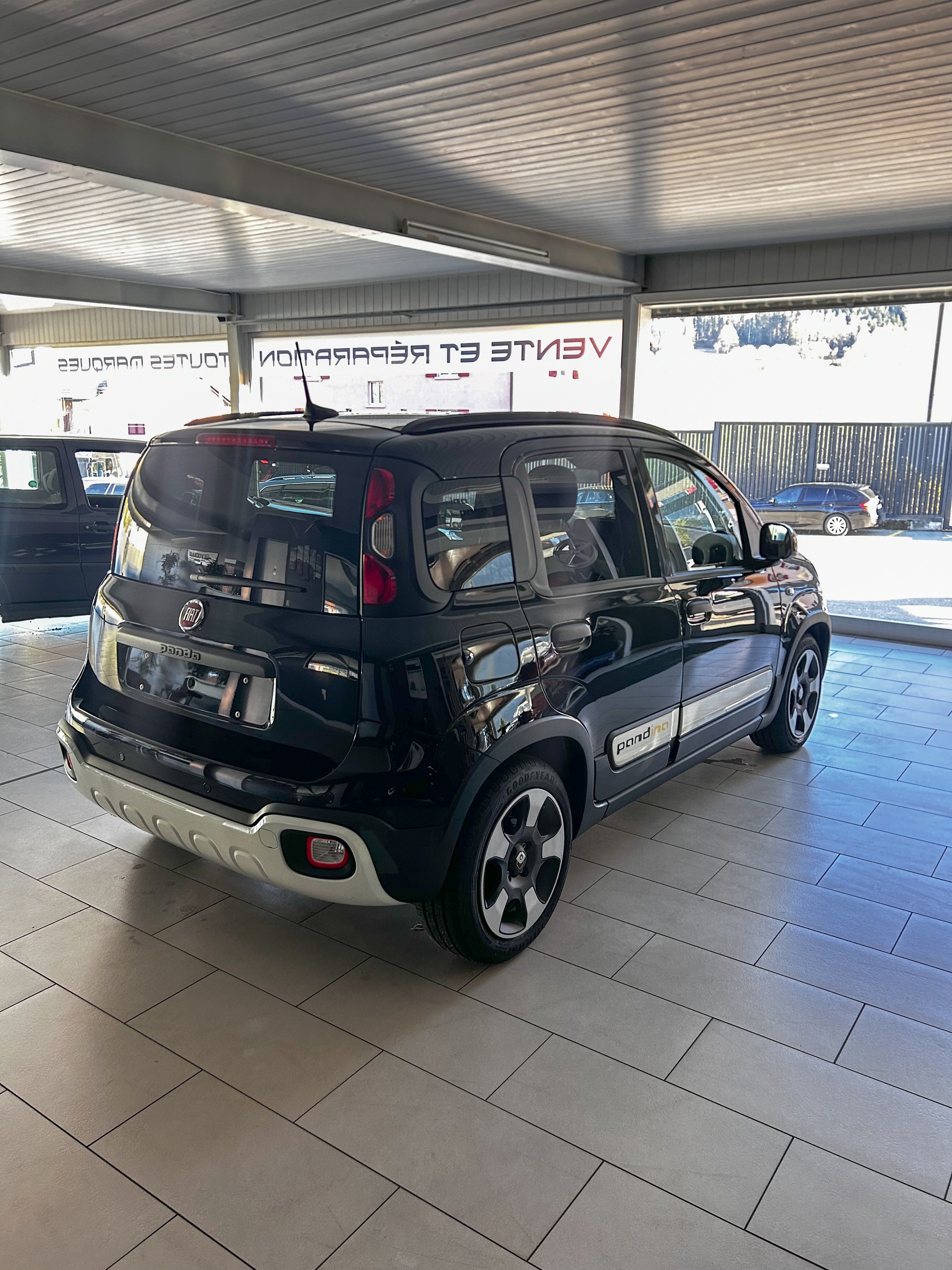 FIAT Panda 1.0 MHEV Cross-image-6
