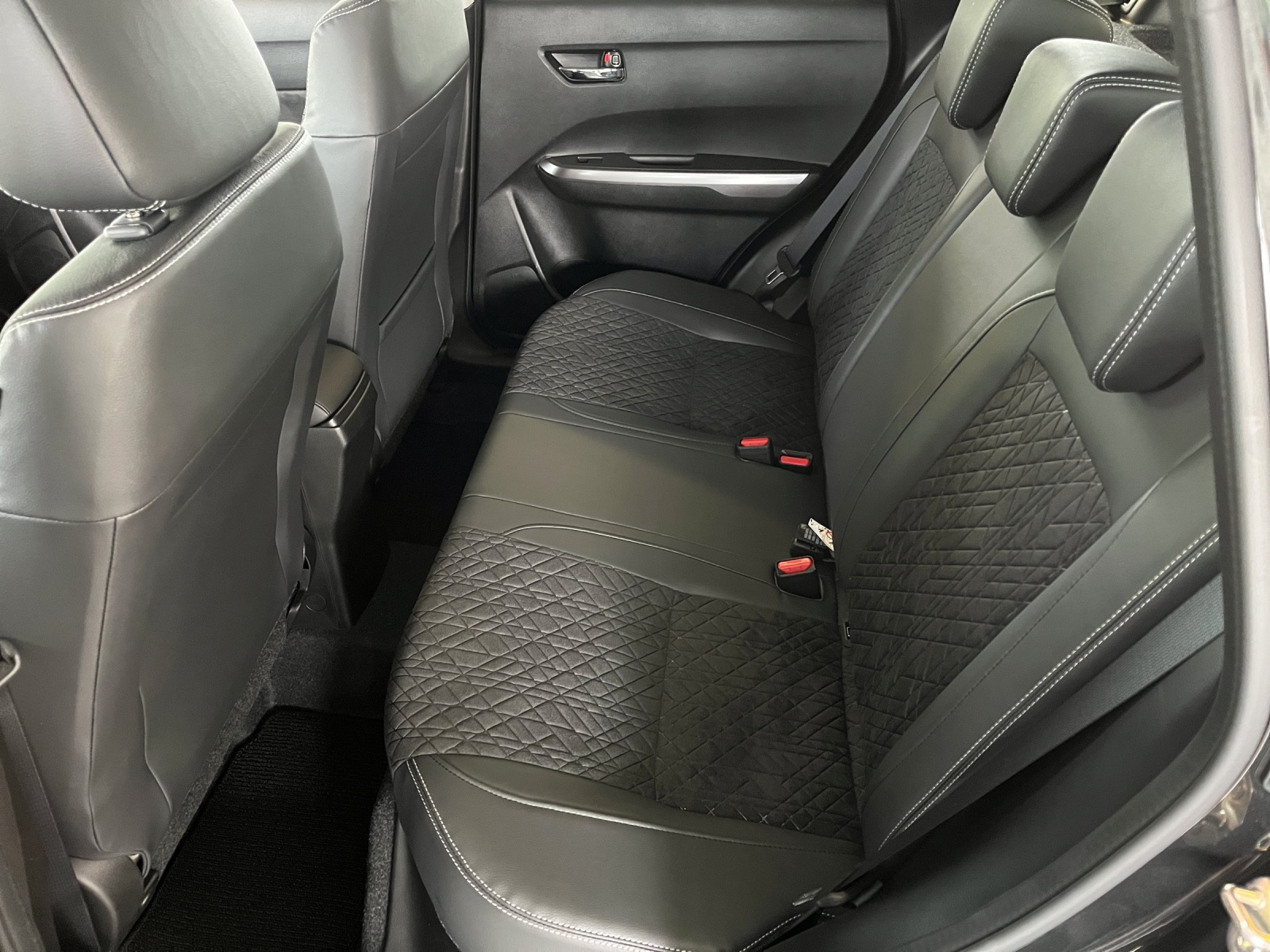 SUZUKI Vitara 1.4 T Compact Top Hybrid 4x4-image-8