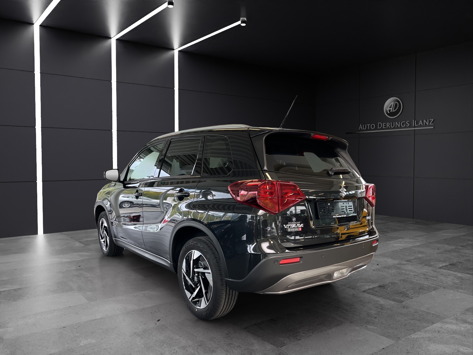 SUZUKI Vitara 1.4 T Compact Top Hybrid 4x4-showroom-element-2