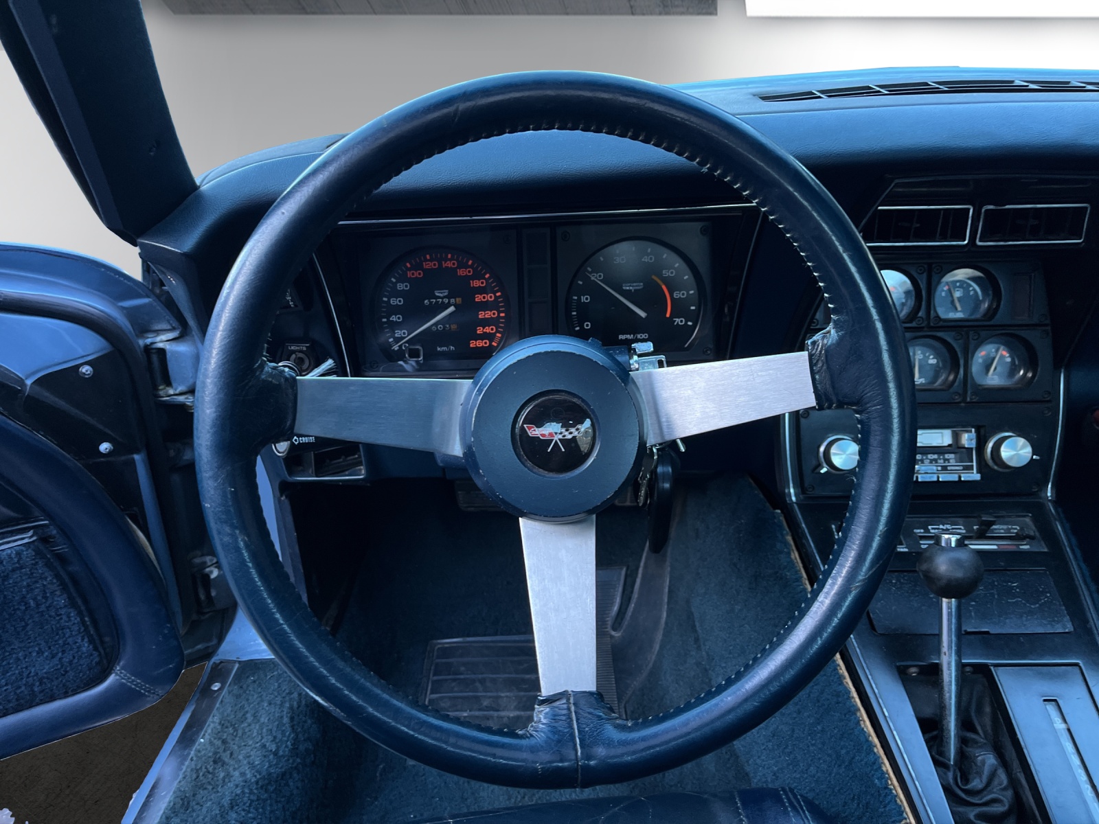 CHEVROLET Corvette Targa C3-image-12