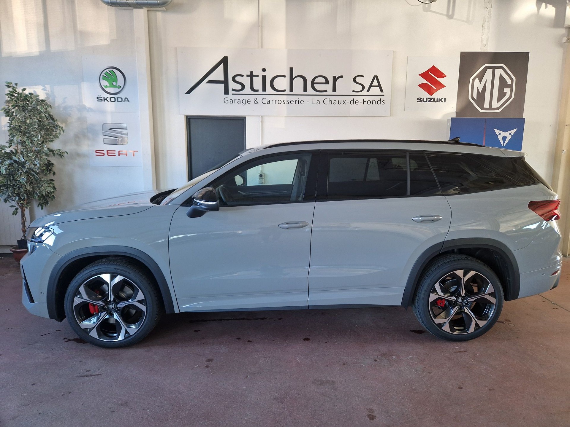 SKODA Kodiaq 2.0 TSI RS 4x4-image-4