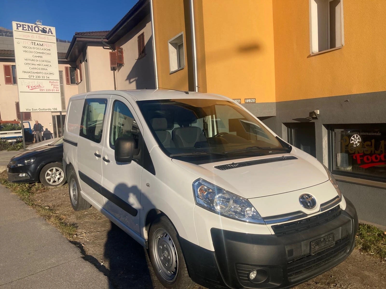 TOYOTA Proace 2.0D Panel Van Terra L1H1-image-1
