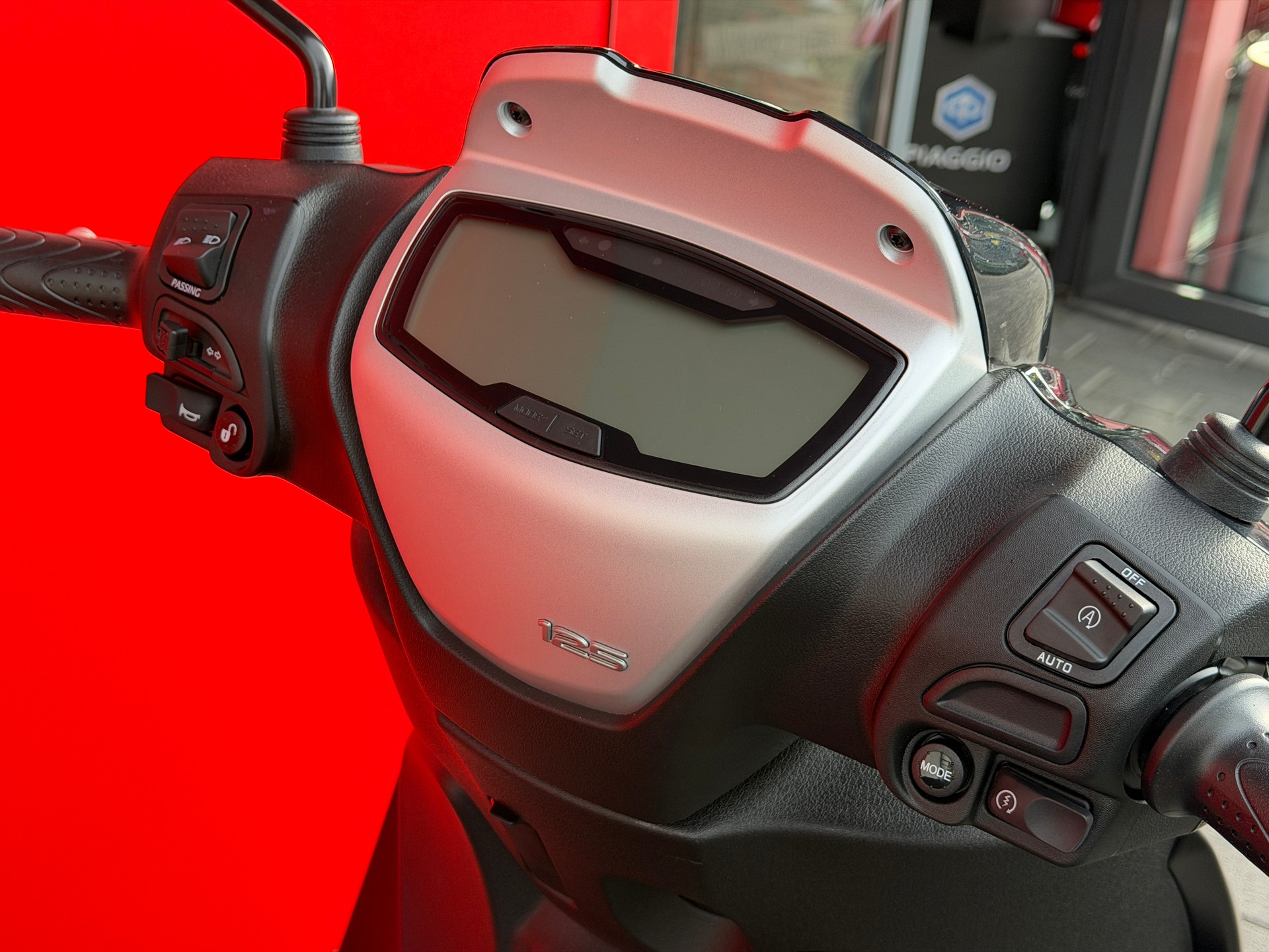 PIAGGIO Medley 200 E5+-image-15