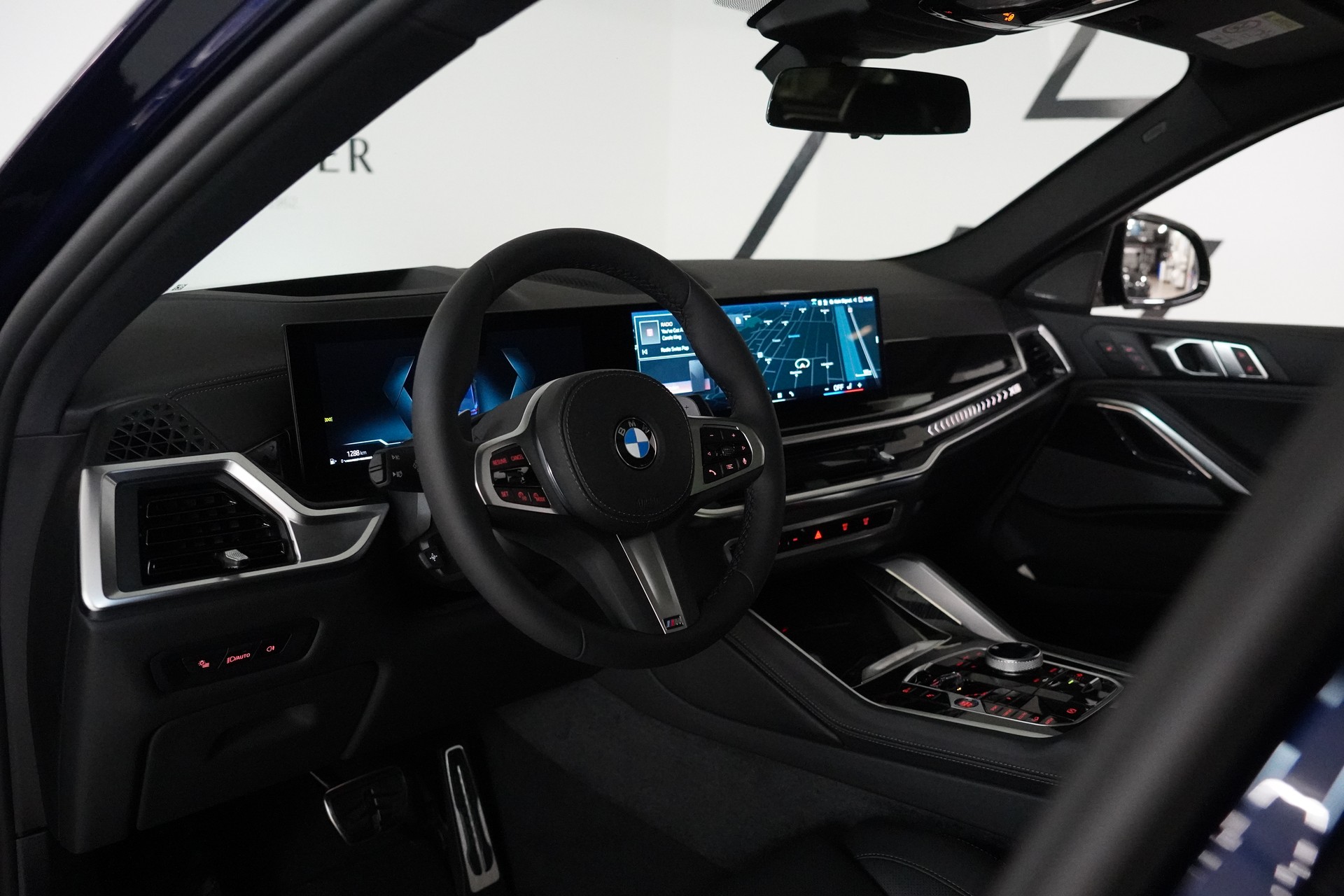 BMW X6 xDrive 48V 40d M Sport Pro Steptronic-image-21