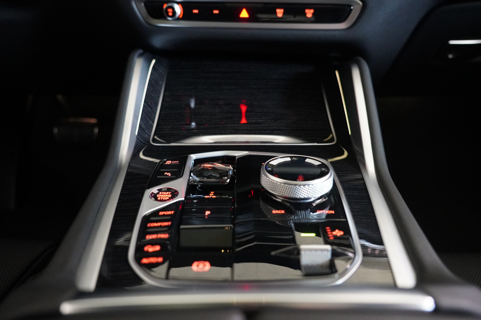 BMW X6 xDrive 48V 40d M Sport Pro Steptronic-image-18