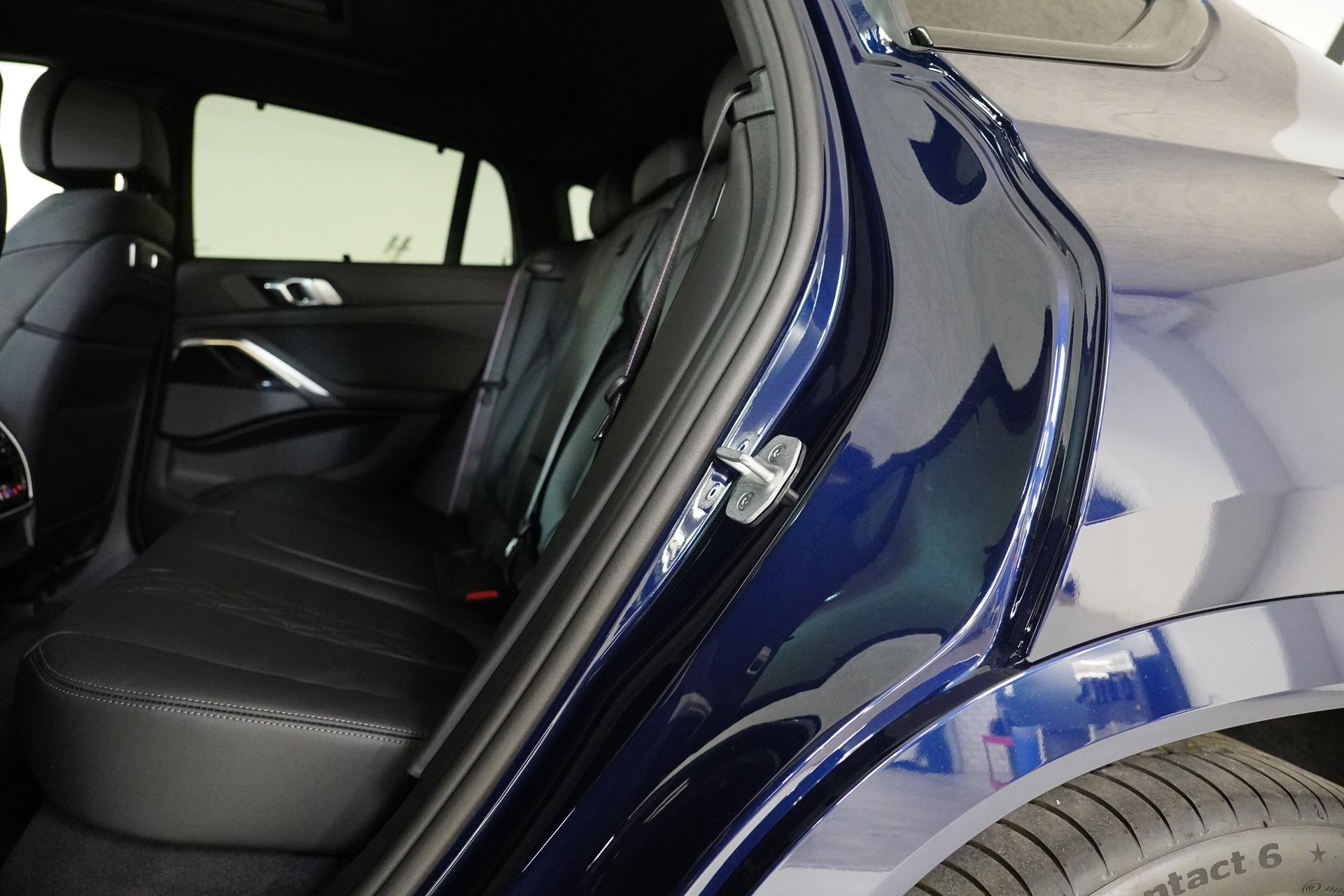 BMW X6 xDrive 48V 40d M Sport Pro Steptronic-image-11