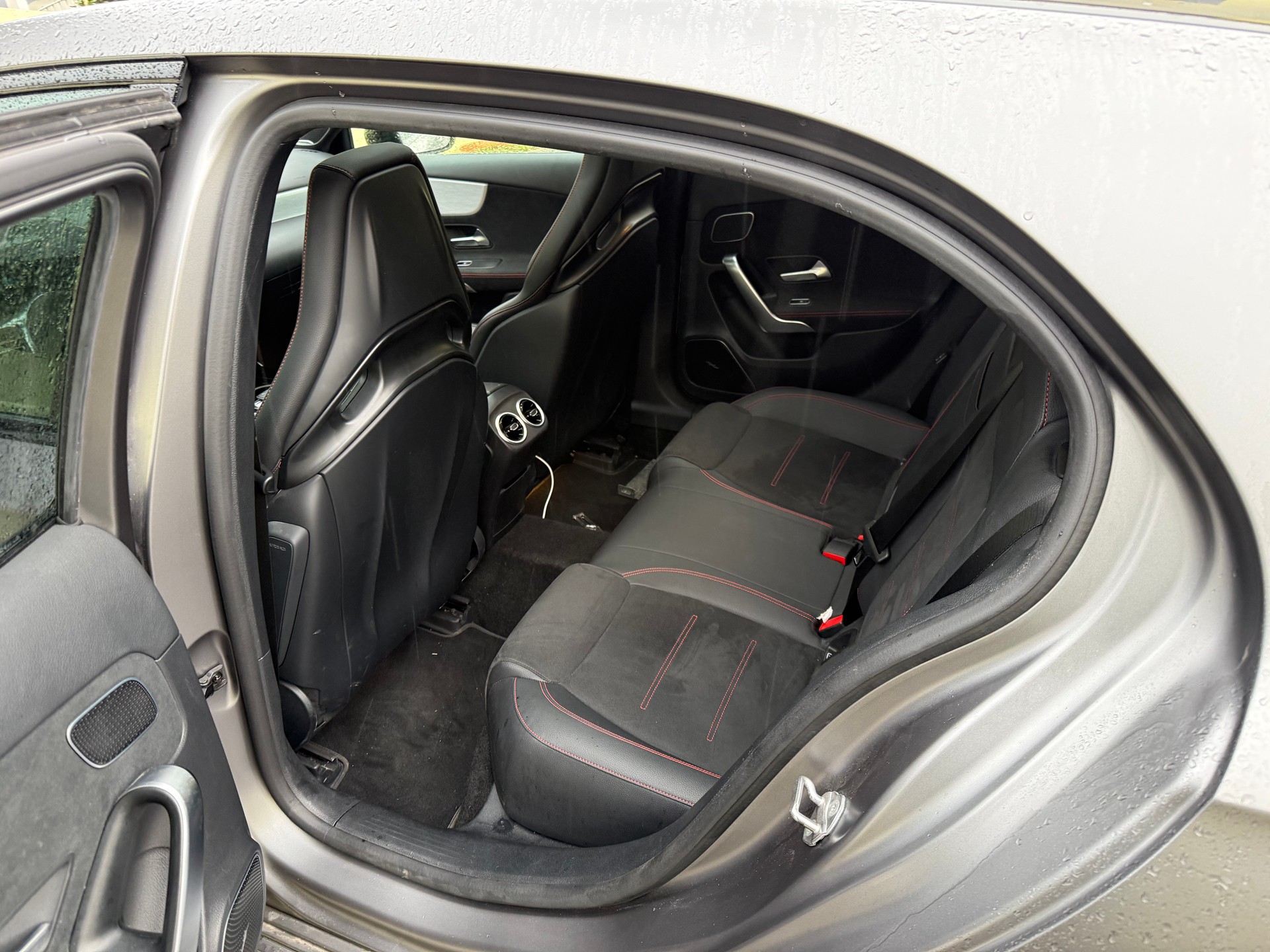 MERCEDES-BENZ A 45 S AMG 4Matic+ Edition 1 Speedshift-image-4