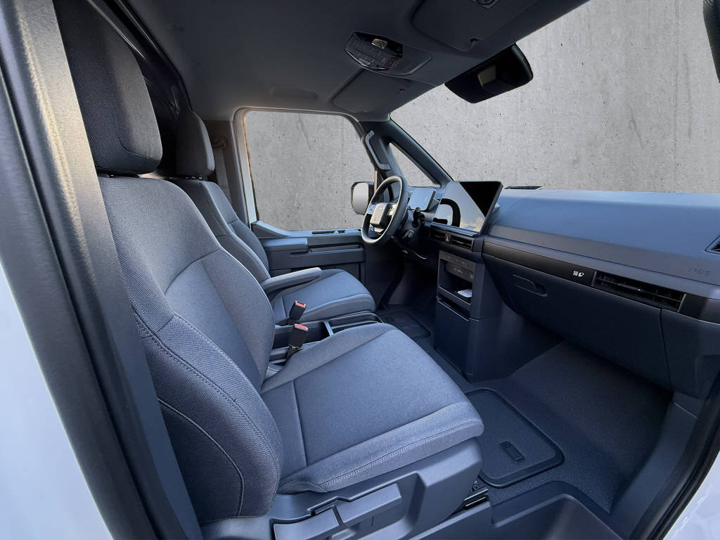 KIA PV5 cargo 71.2 kWh Plus-image-9