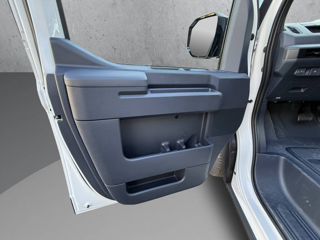 KIA PV5 cargo 71.2 kWh Plus-image-10