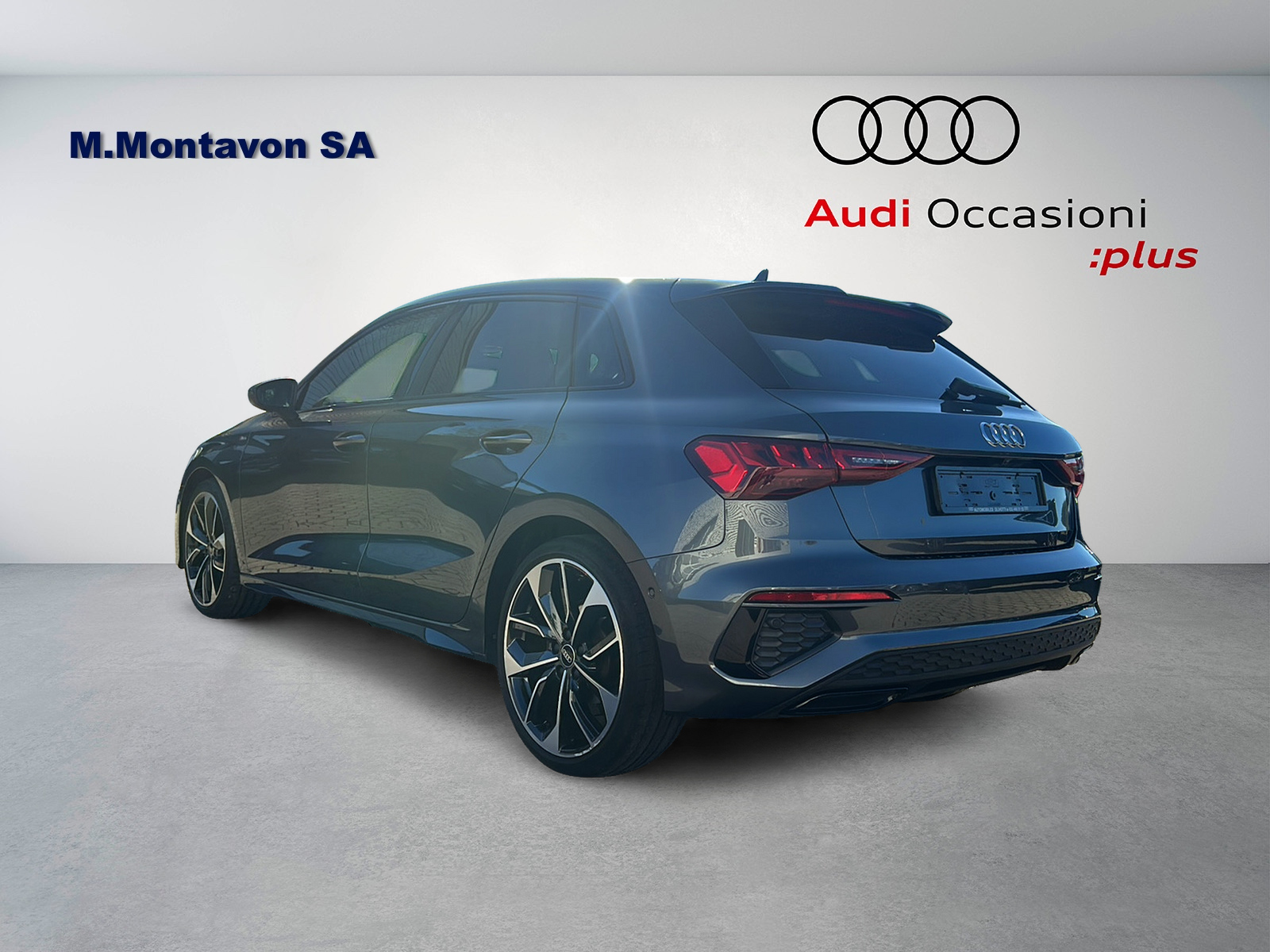 AUDI A3 Sportback 35 TFSI S line Attraction S-tronic-image-4