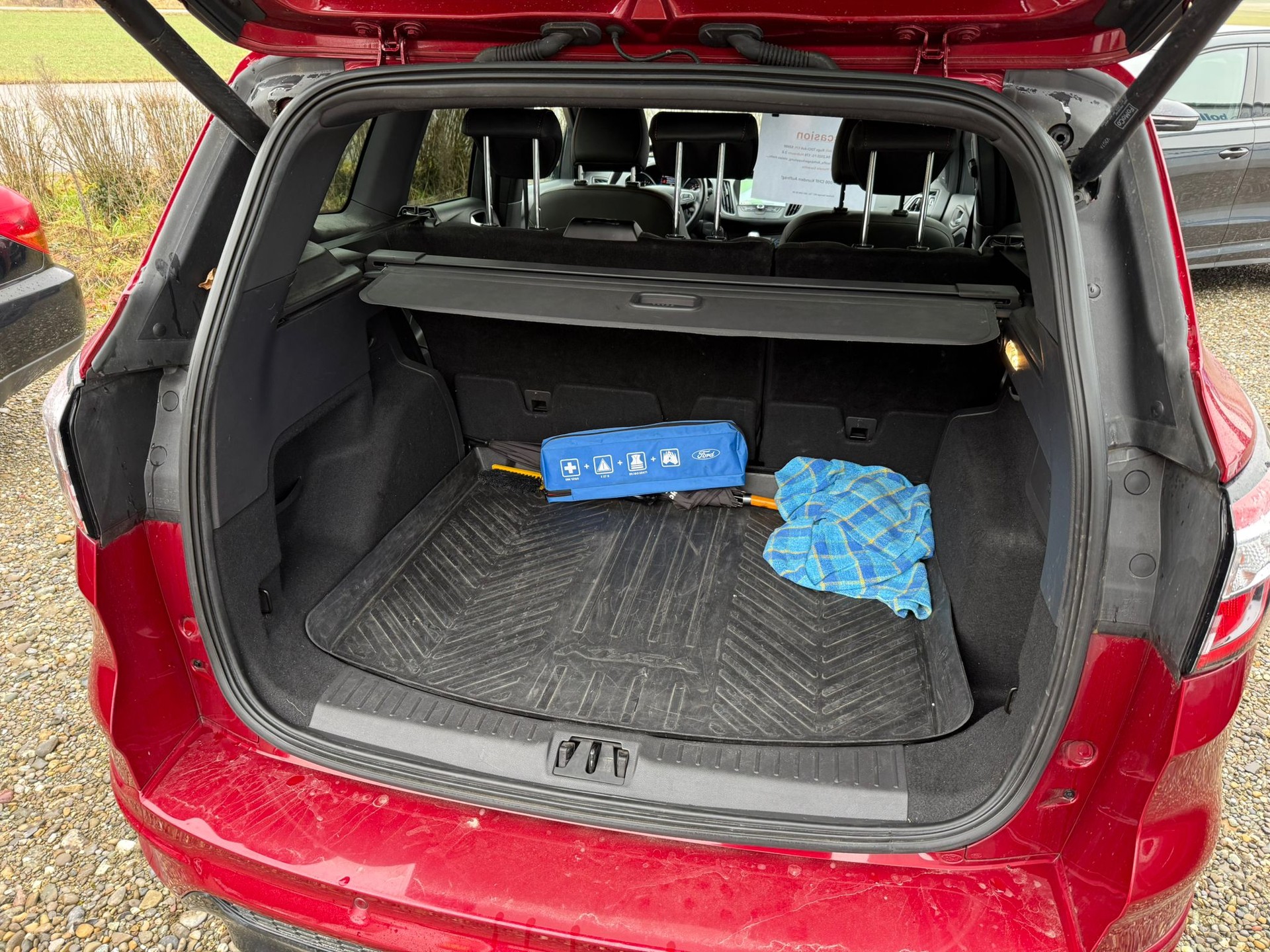 FORD Kuga 2.0 TDCi ST Line High 4WD PowerShift-image-2