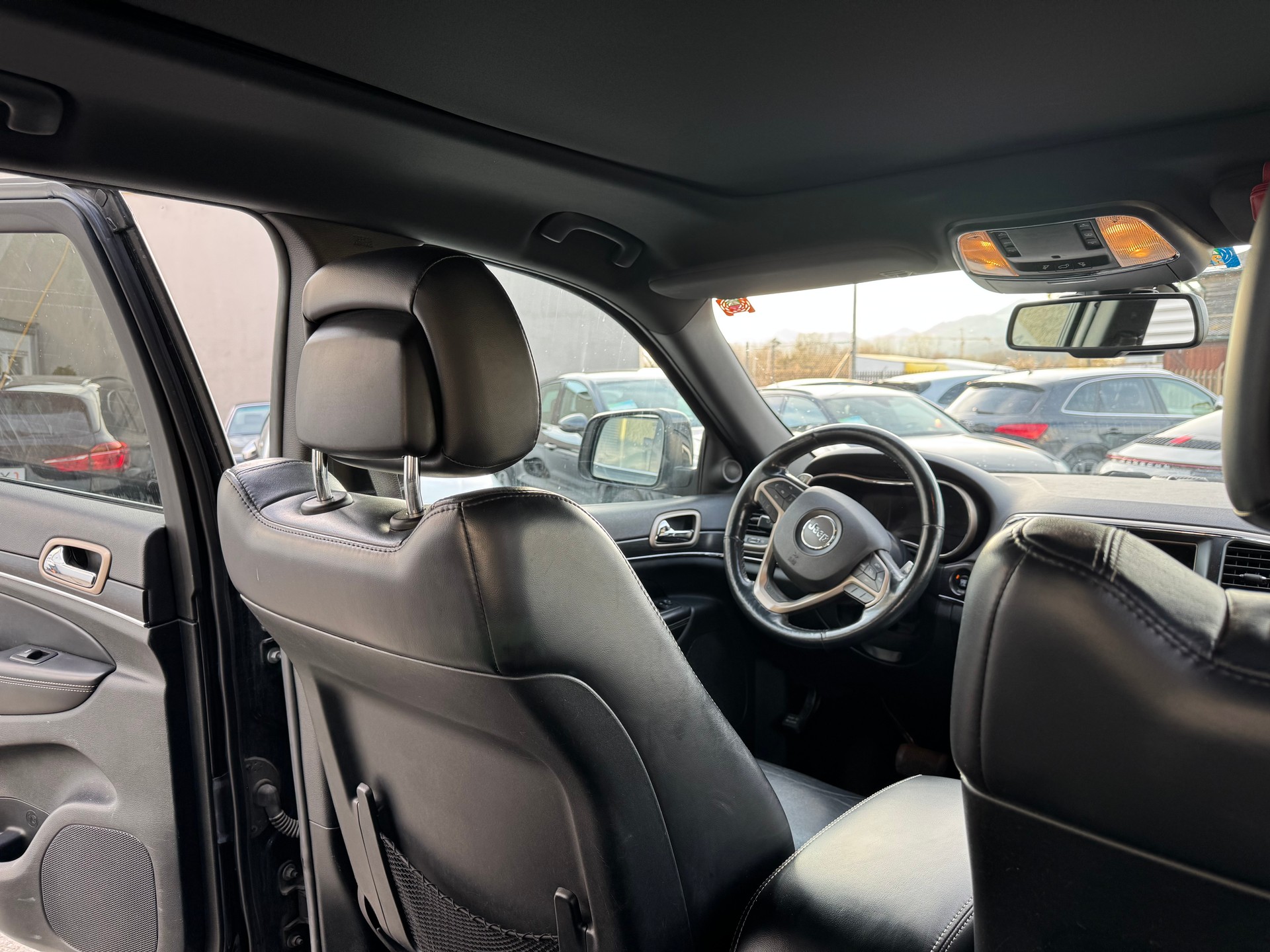 JEEP Grand Cherokee 3.0 CRD Limited Automatic-image-8