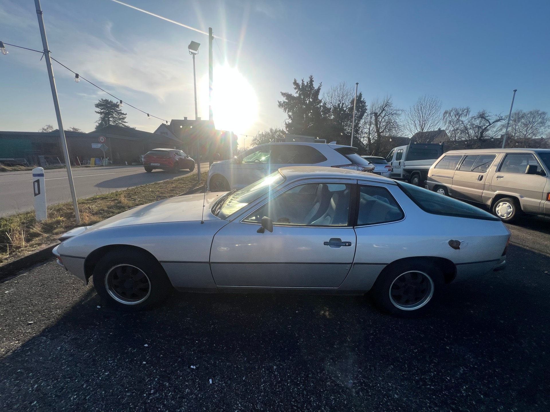 PORSCHE 924-image-3