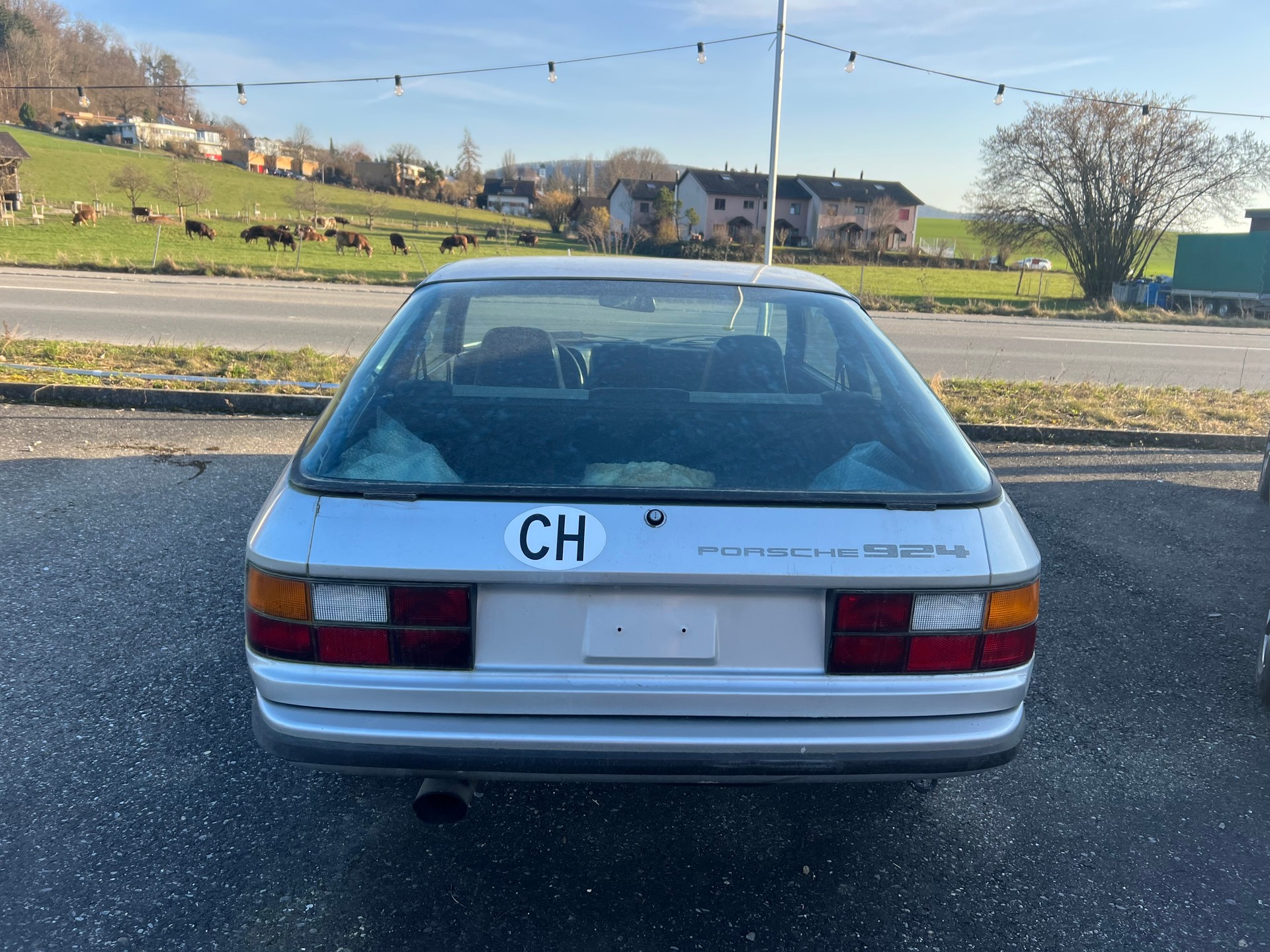 PORSCHE 924-image-5