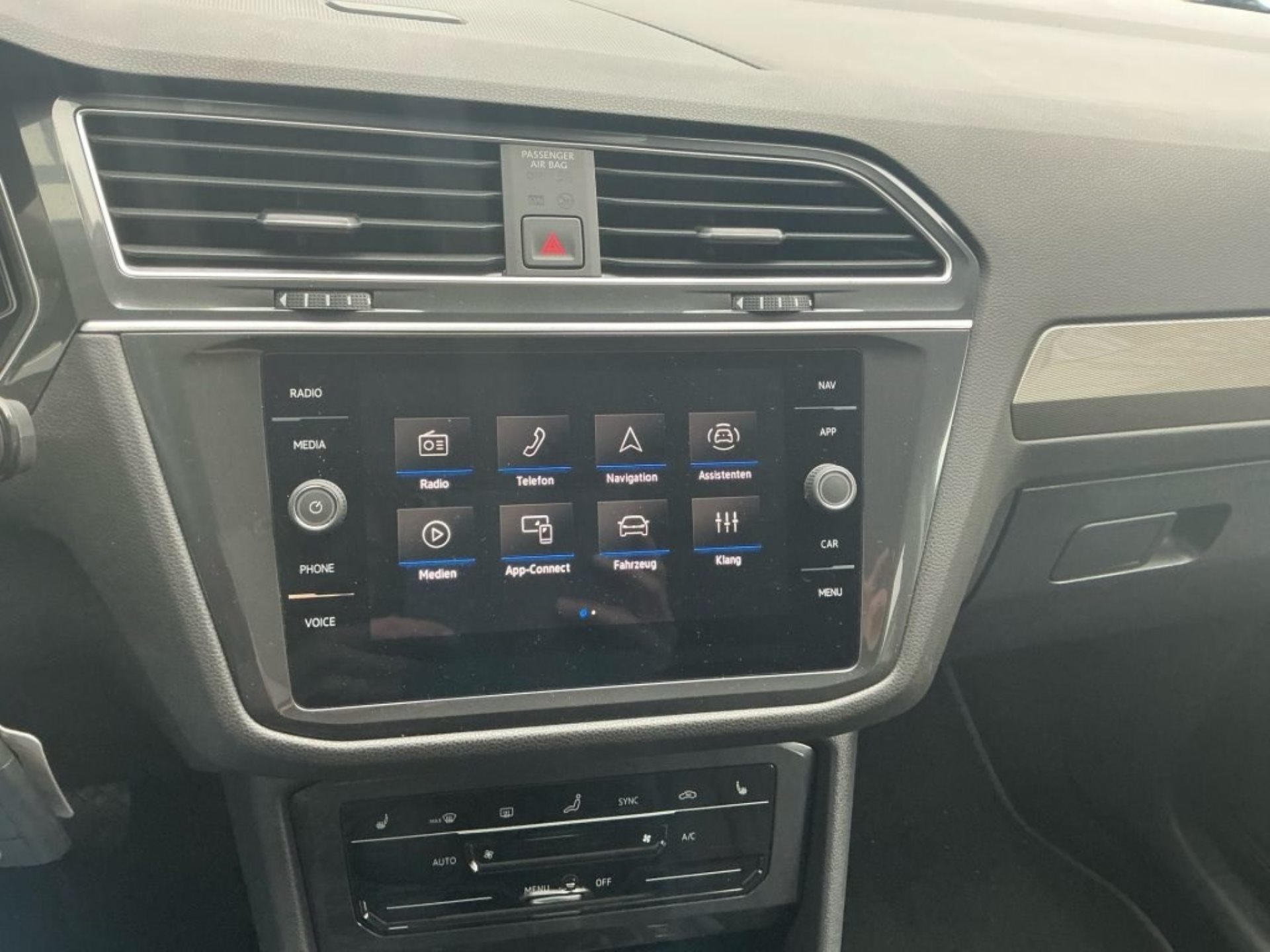 VW Tiguan Allspace 1.5 TSI DSG *** MIT ANHÄNGEKUPPLUNG ***-image-13