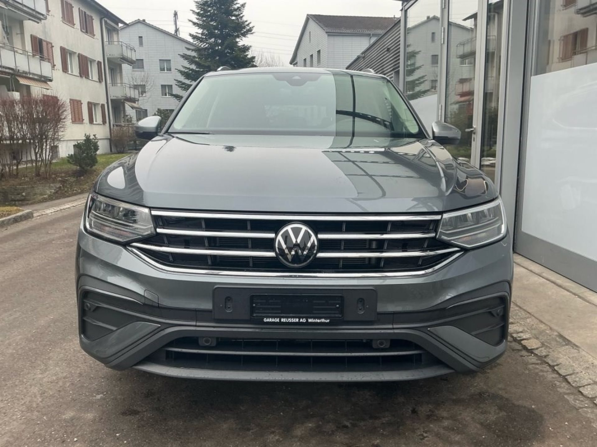 VW Tiguan Allspace 1.5 TSI DSG *** MIT ANHÄNGEKUPPLUNG ***-image-1