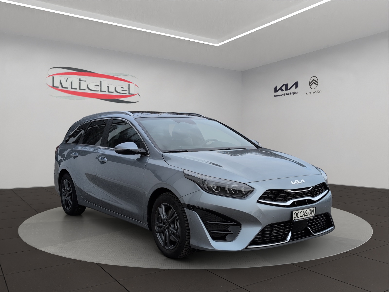 KIA Ceed SW 1.5 T-GDi MHEV GT-Line / Panorama-Glasdach / Lederausstattung / Herstellergarantie bis 2031-image-2