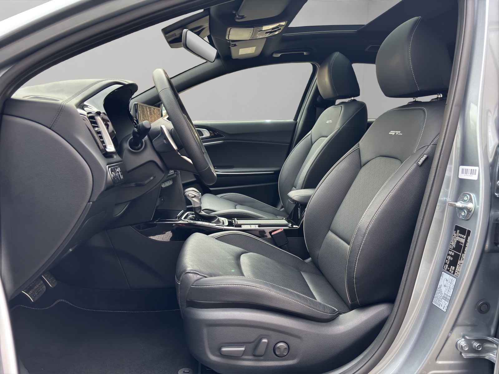 KIA Ceed SW 1.5 T-GDi MHEV GT-Line / Panorama-Glasdach / Lederausstattung / Herstellergarantie bis 2031-image-8