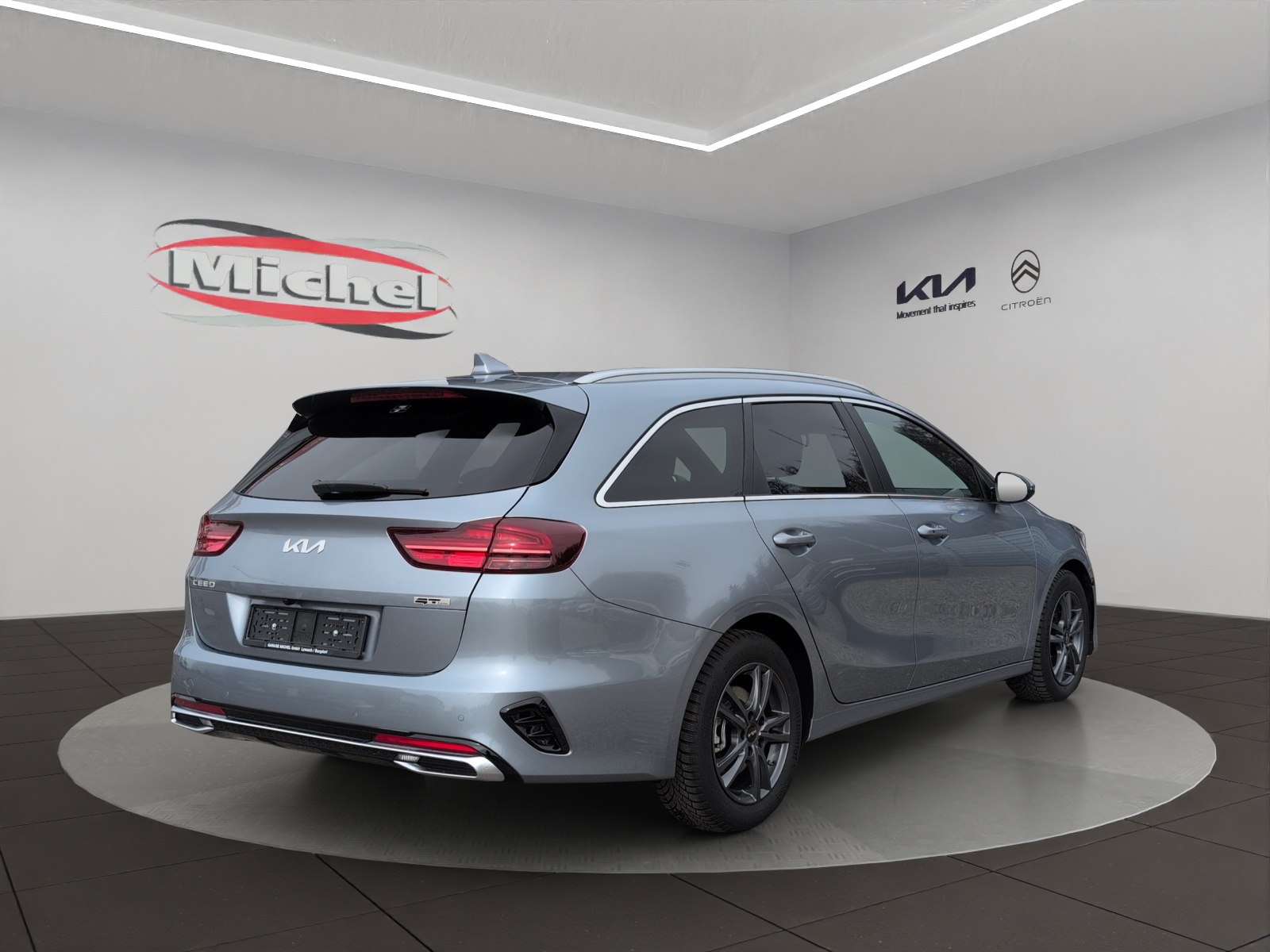 KIA Ceed SW 1.5 T-GDi MHEV GT-Line / Panorama-Glasdach / Lederausstattung / Herstellergarantie bis 2031-image-4