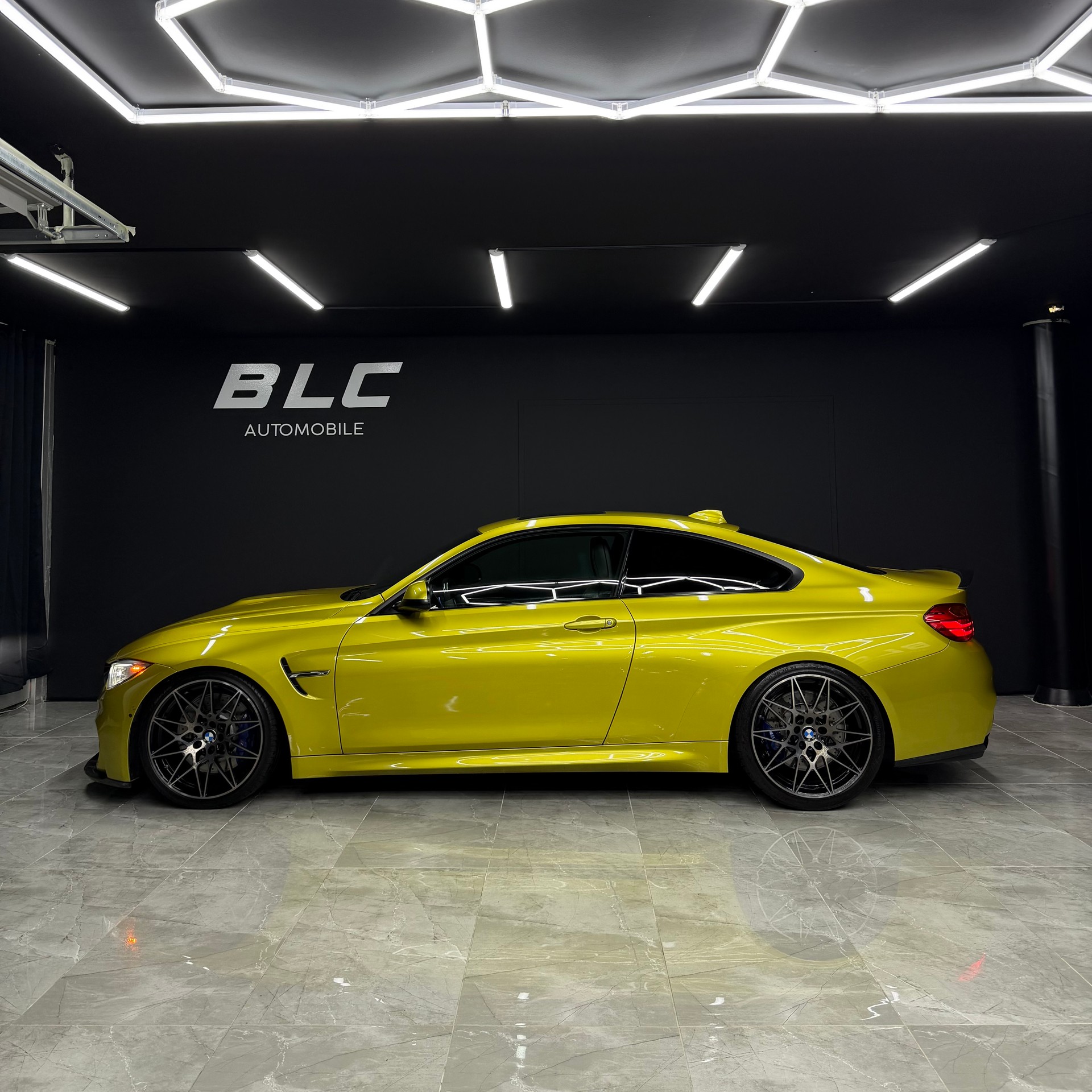 BMW M4 Coupé DKG-image-2