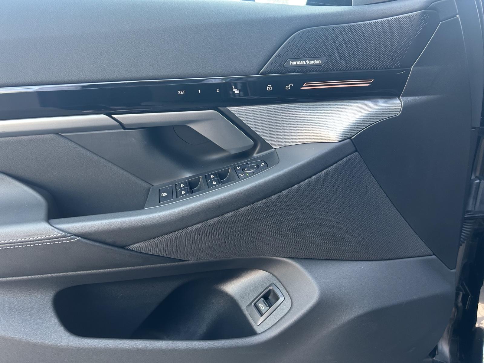 BMW 520d xDrive Touring-image-15